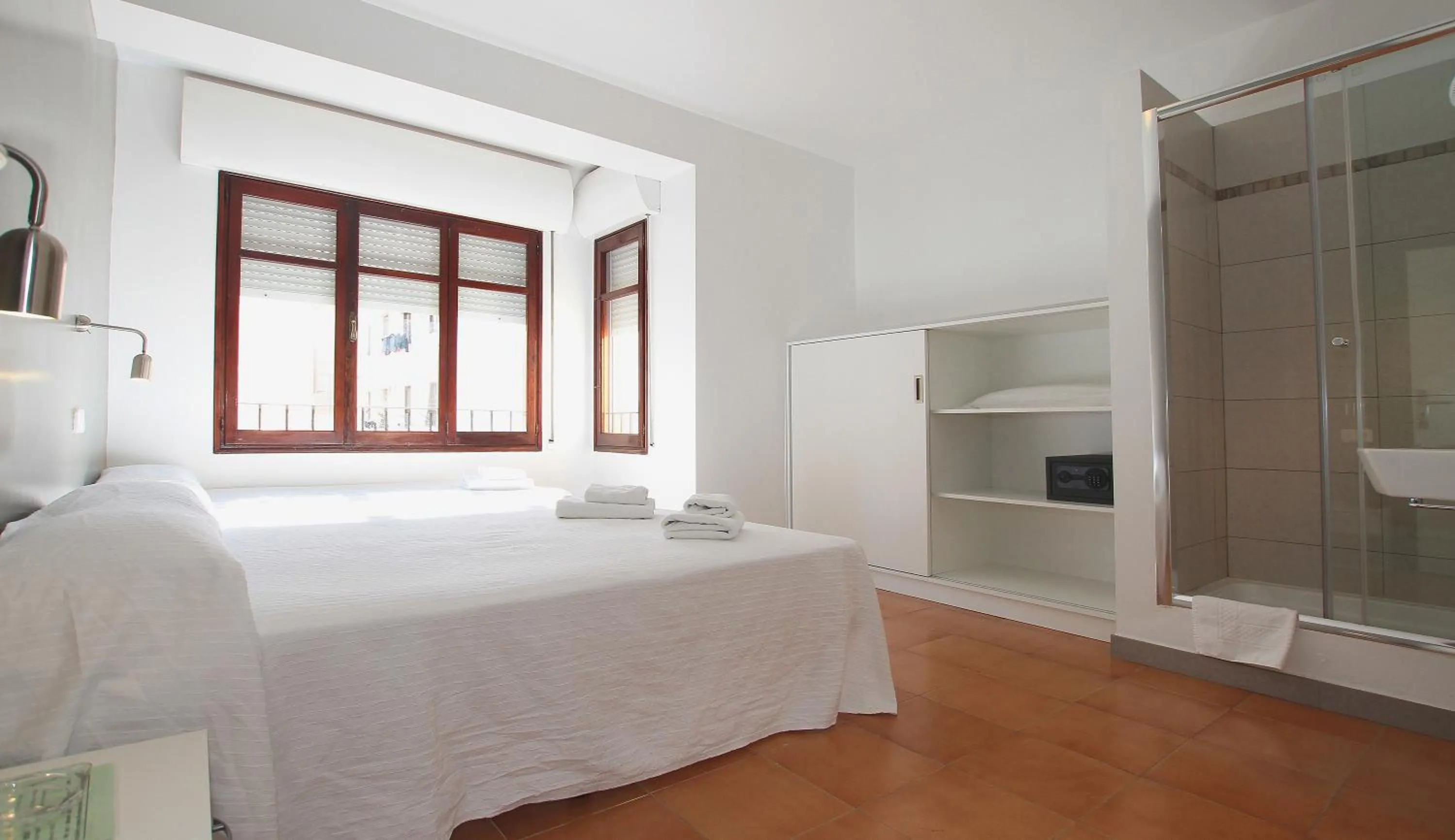 Photo of the whole room in Hostal Ripoll Ibiza