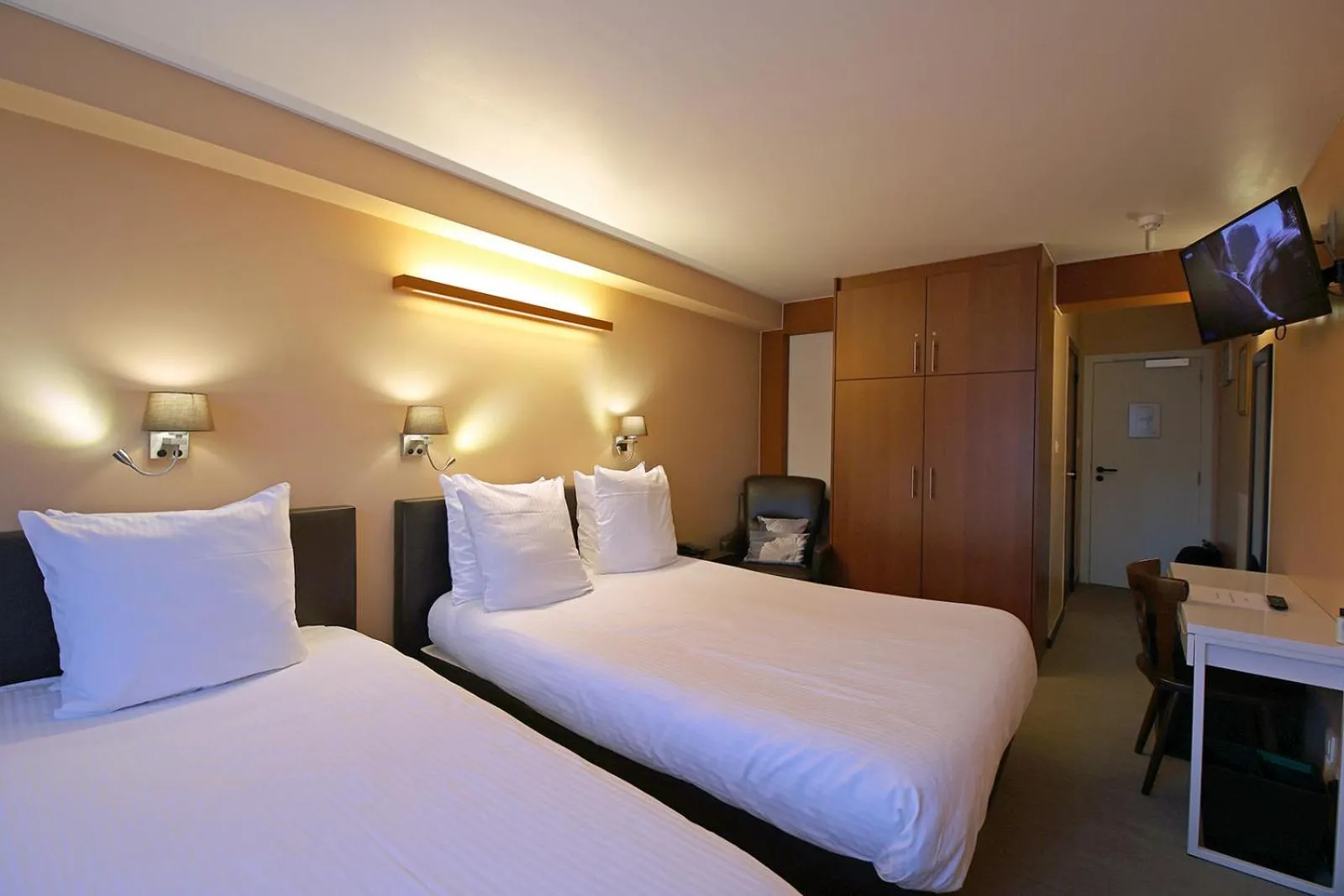 Standard Triple Room in Hotel Uilenspiegel
