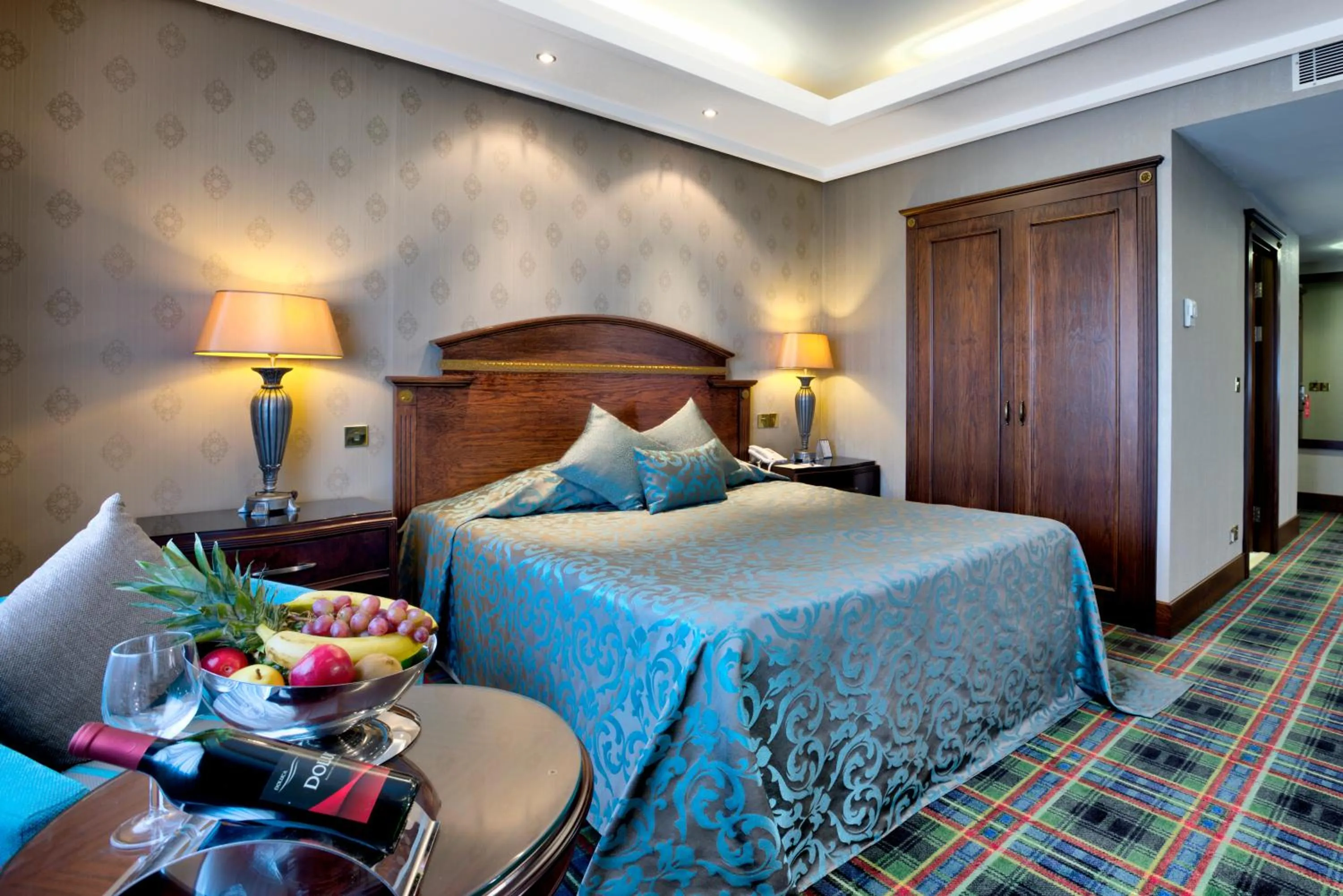 Toilet, Bed in Merit Lefkosa Hotel & Casino