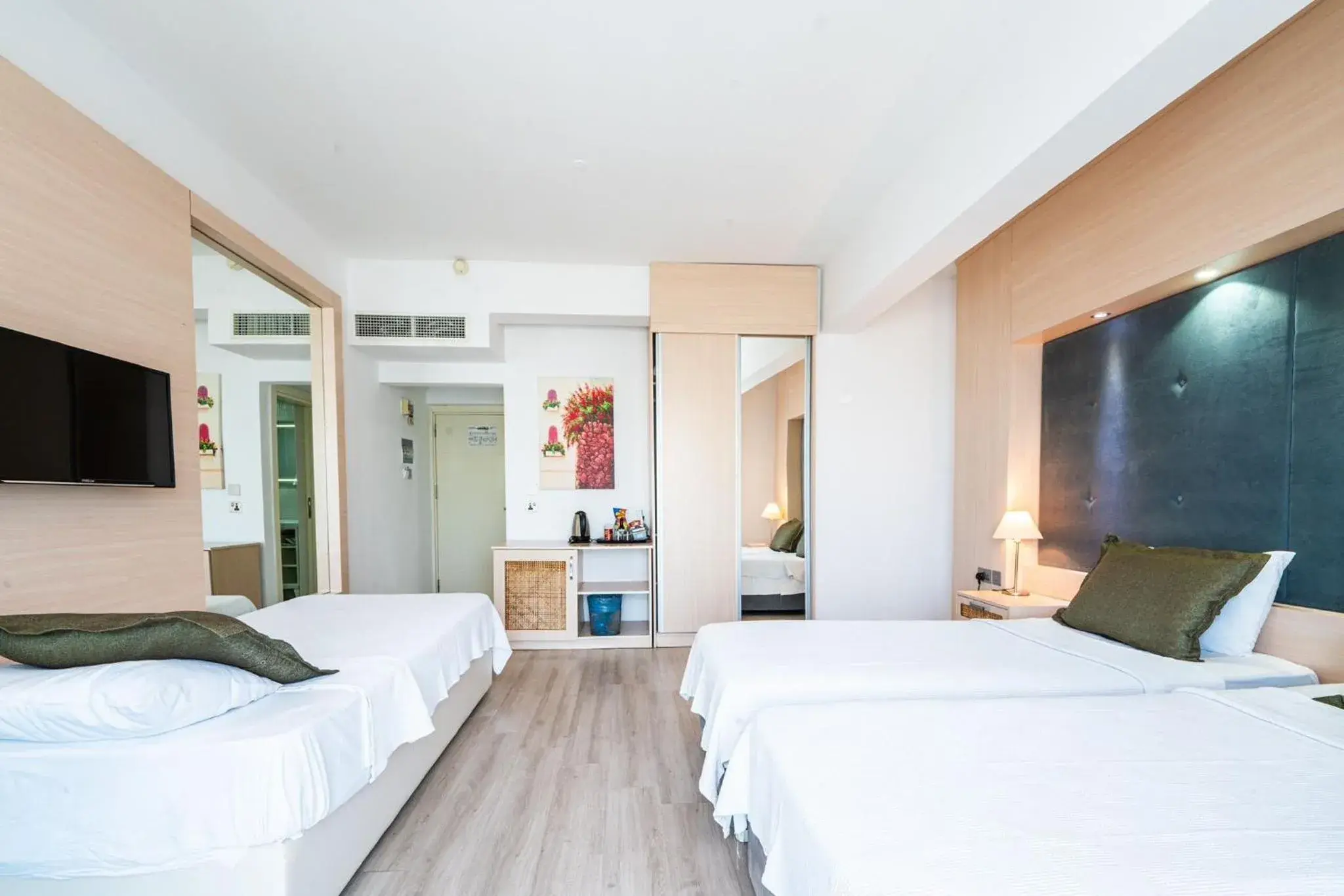 Triple Room in Manolya Hotel Triple Room in Manolya Hotel