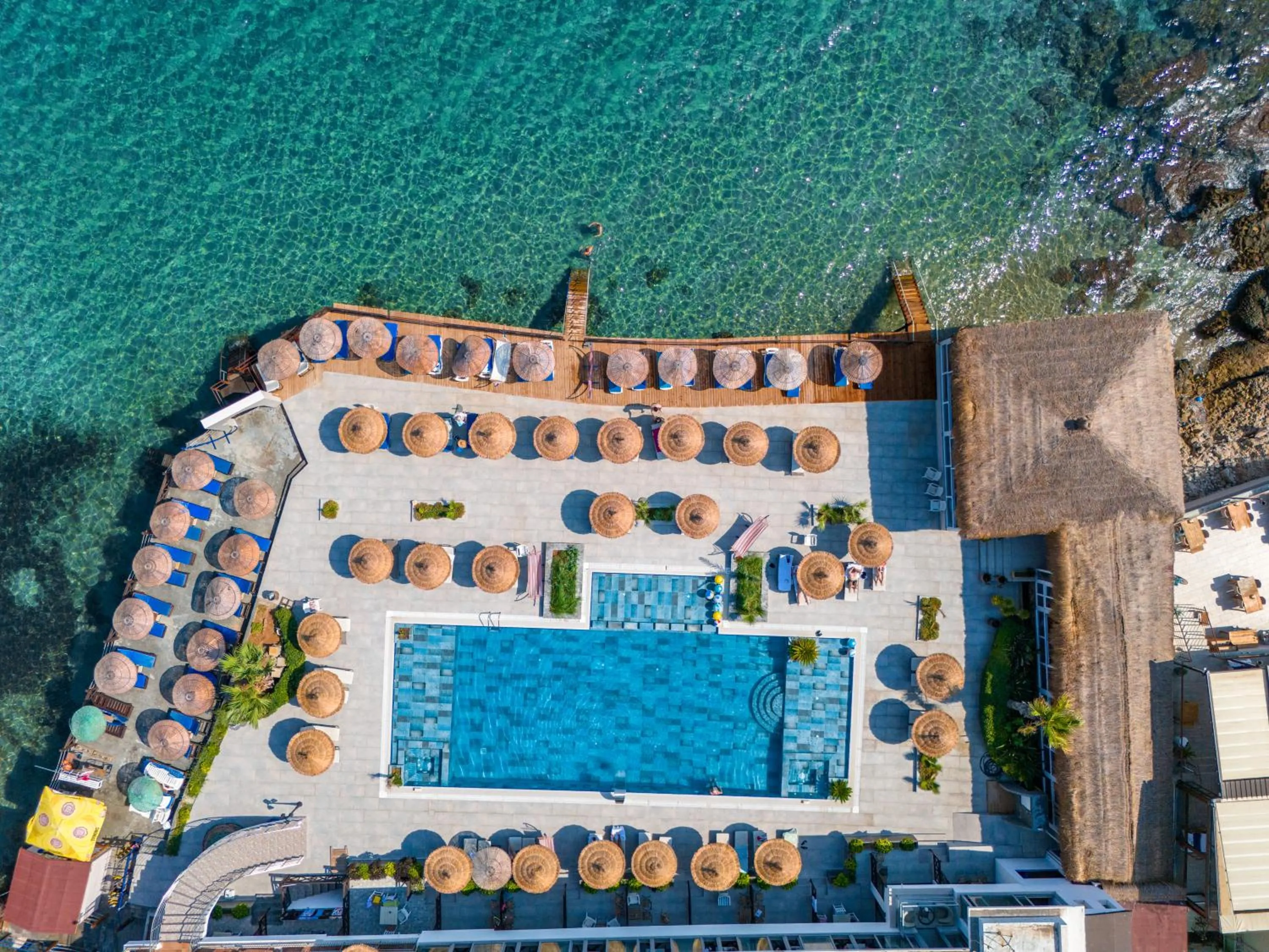 Restaurant/places to eat in Manolya Hotel