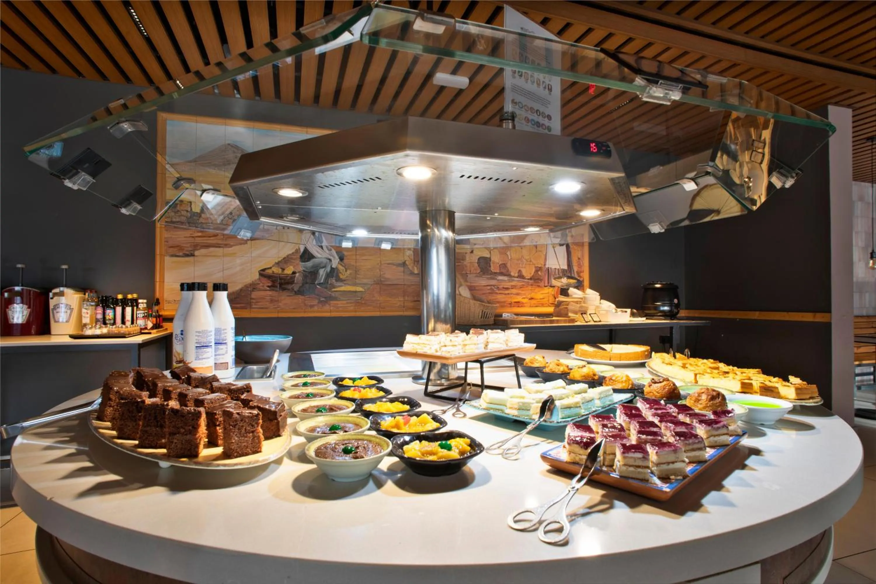 Restaurant/places to eat in Coral Cotillo Beach