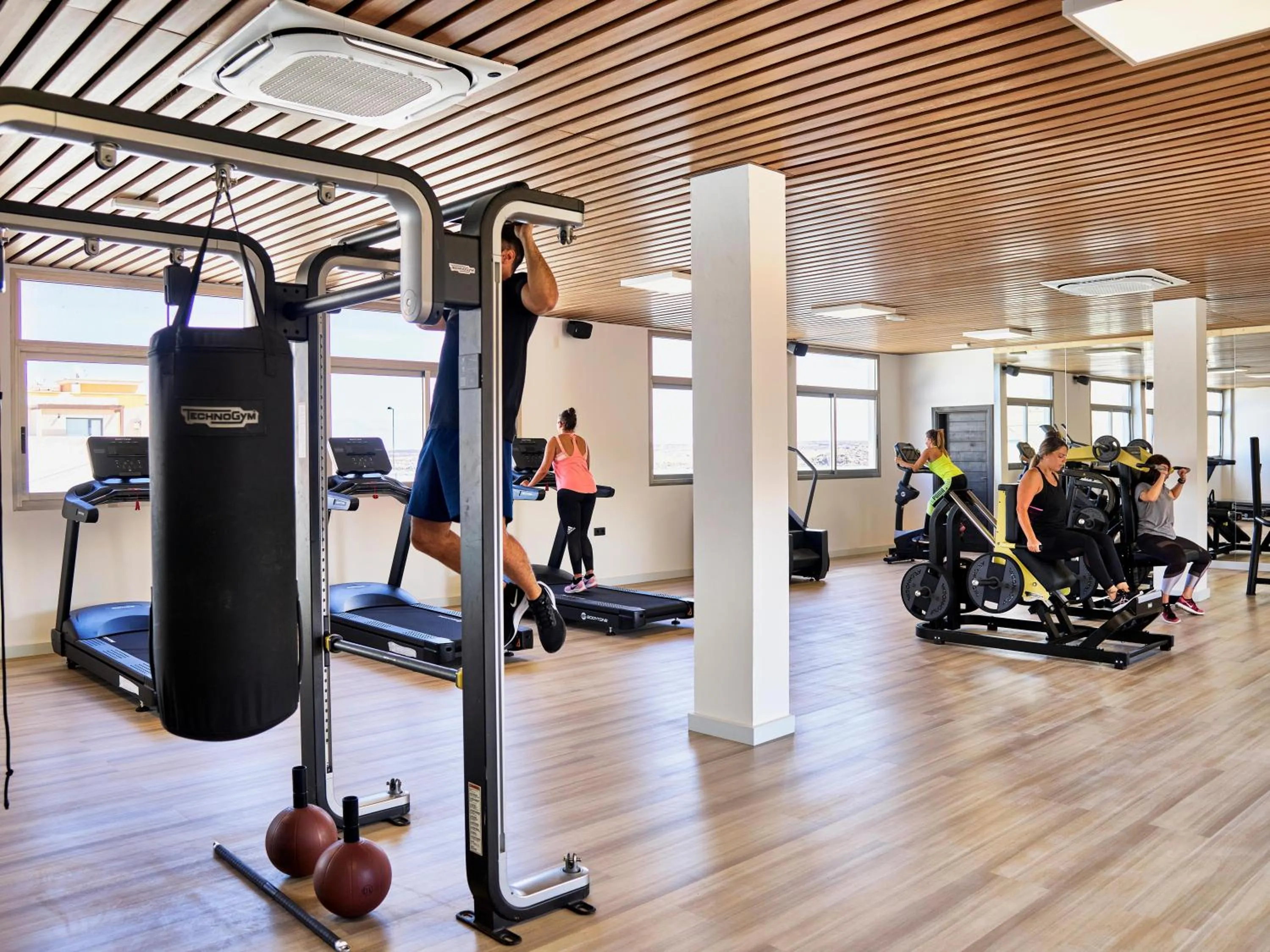 Activities in Coral Cotillo Beach