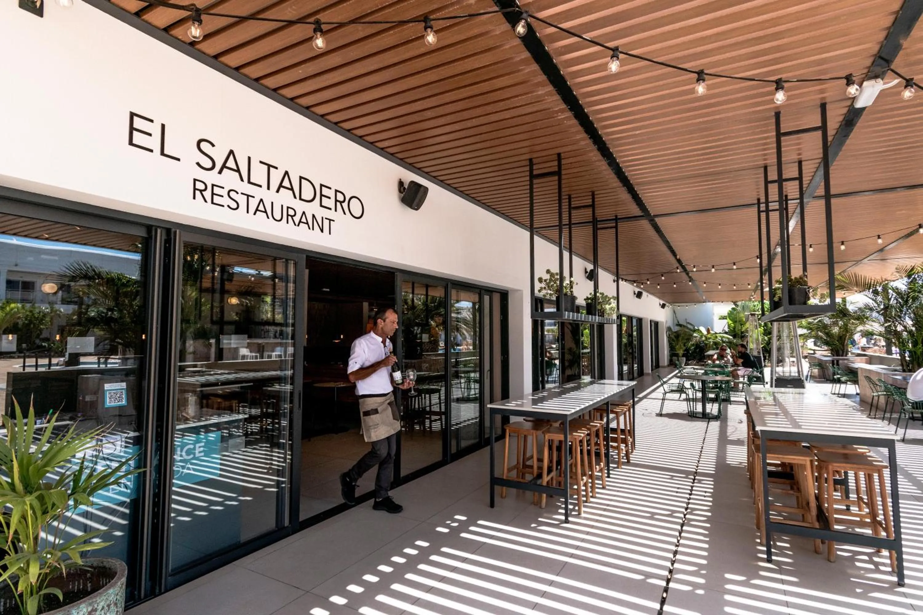 Property building in Coral Cotillo Beach