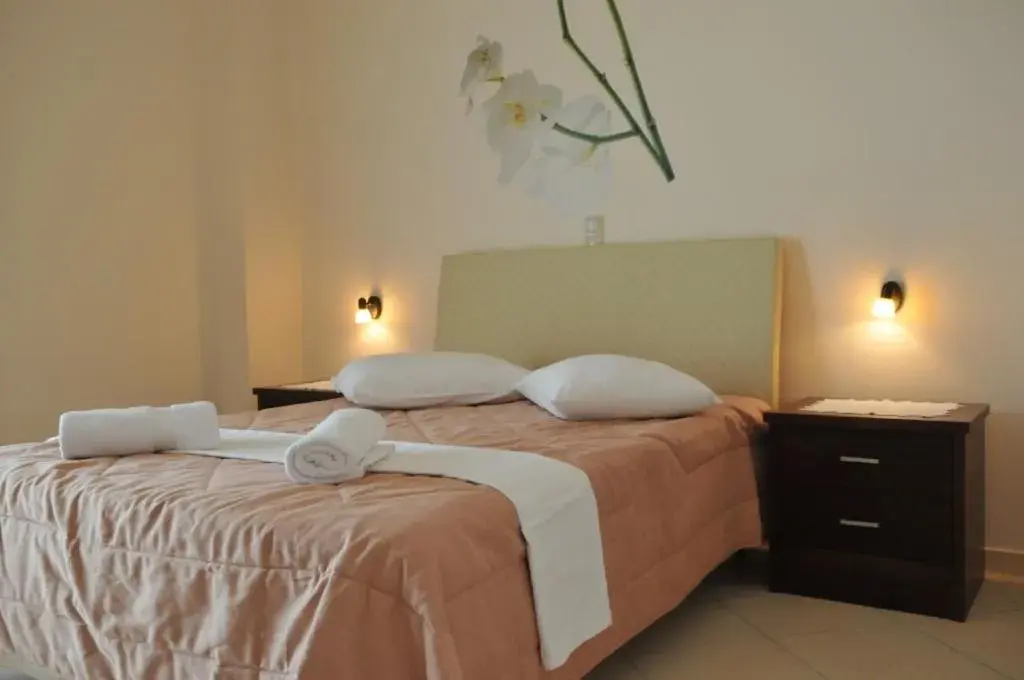 Deluxe Studio with Sea View in Finiki Plaza Deluxe Studio with Sea View in Finiki Plaza