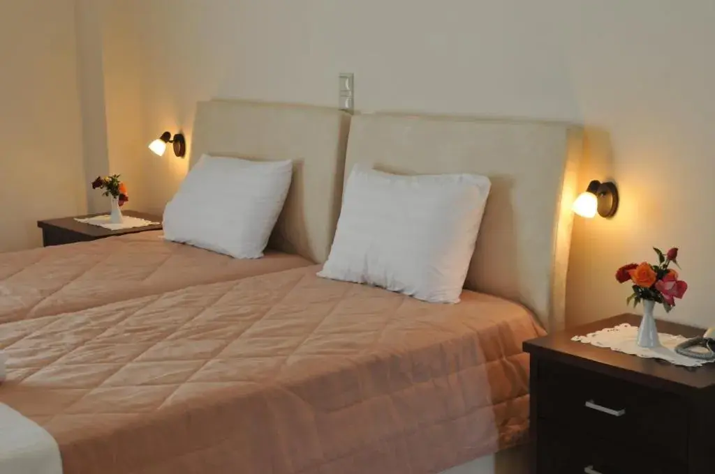 Standard Studio with Sea View in Finiki Plaza Standard Studio with Sea View in Finiki Plaza