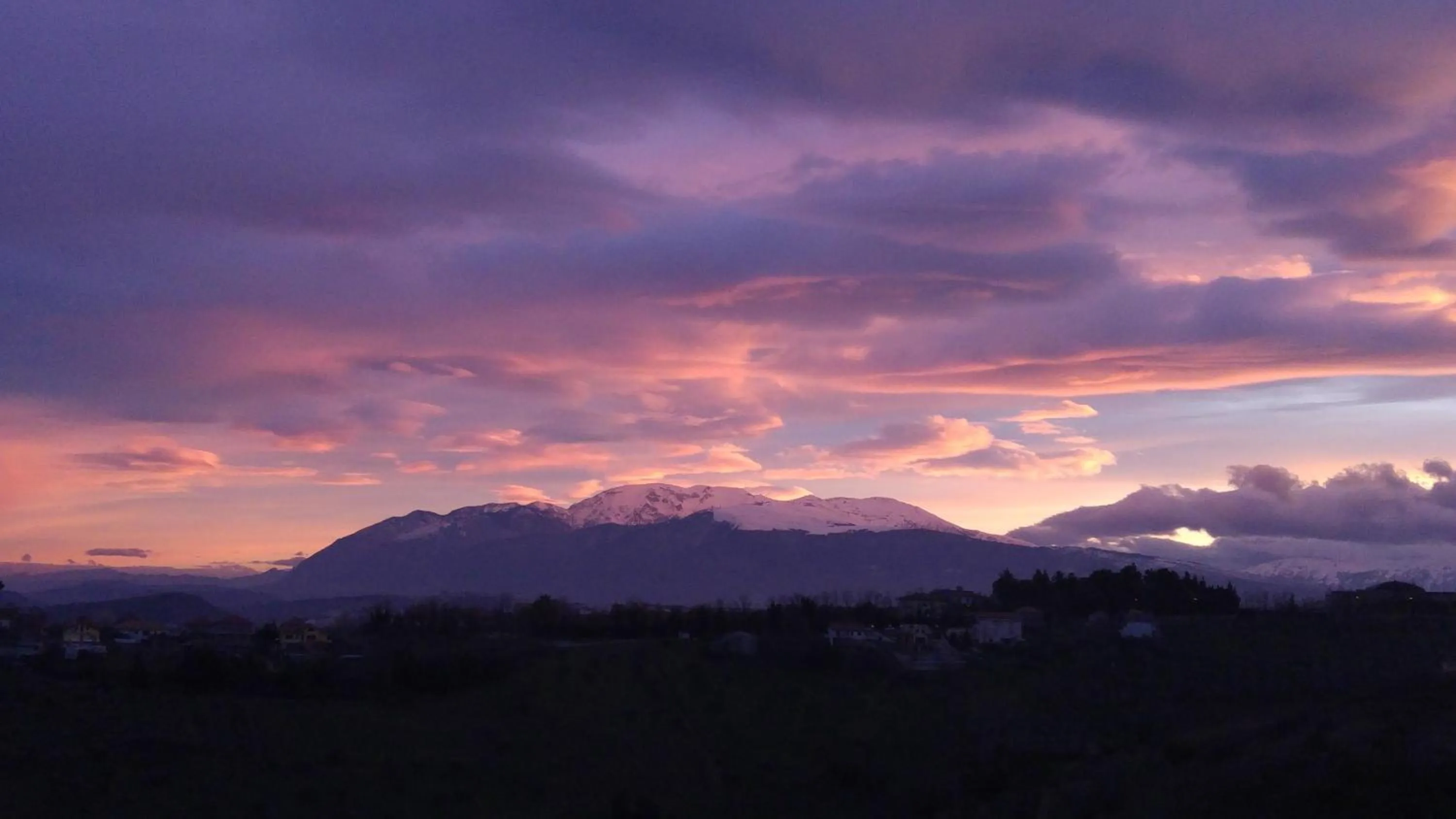 Property building in Villa Perenich