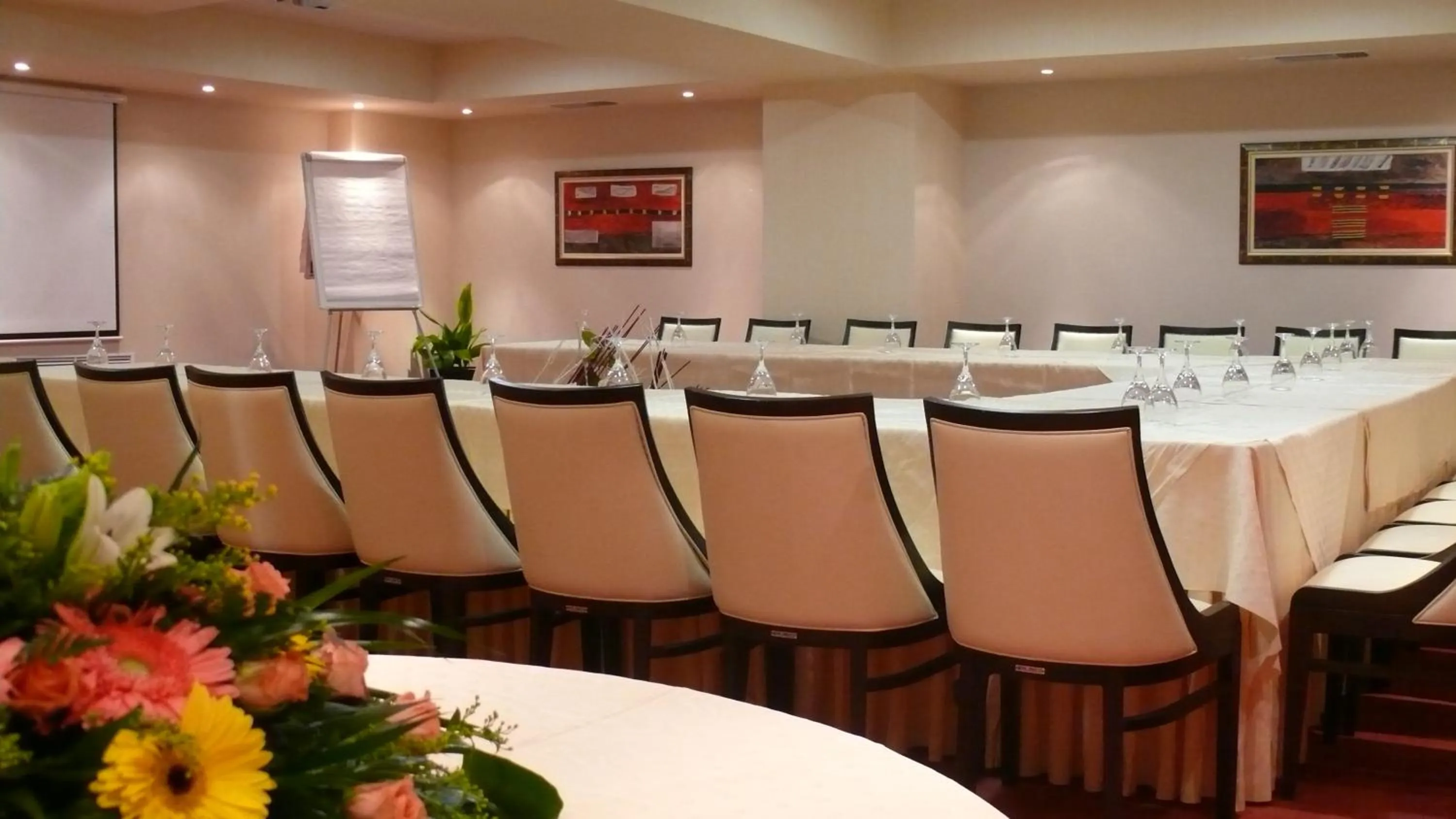 Meeting/conference room in Olympia Golden Beach Resort & Spa