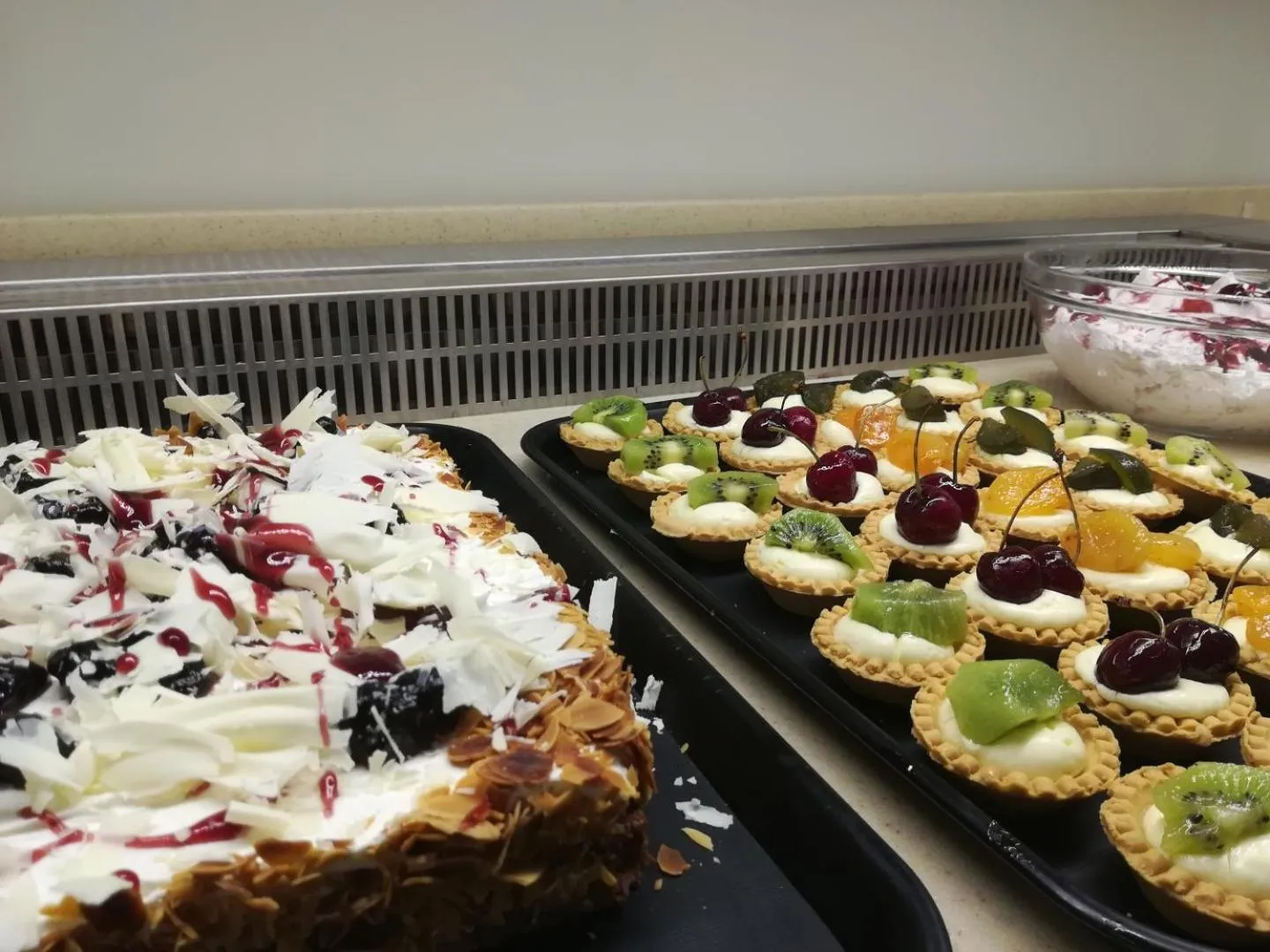 Restaurant/places to eat in Poseidon Hotel Sea Resort