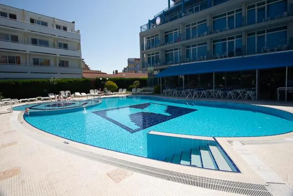 Swimming pool in Regata Palace Hotel