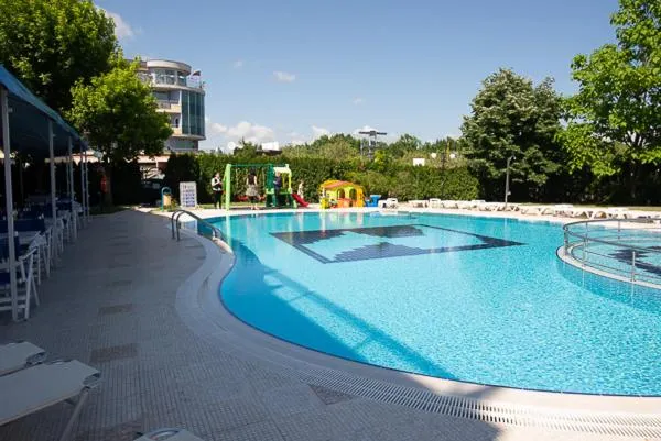 Swimming pool in Regata Palace Hotel