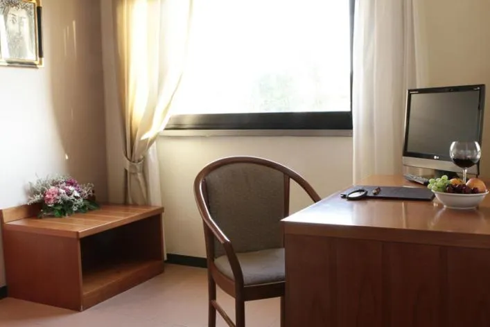 Seating area in Hotel City