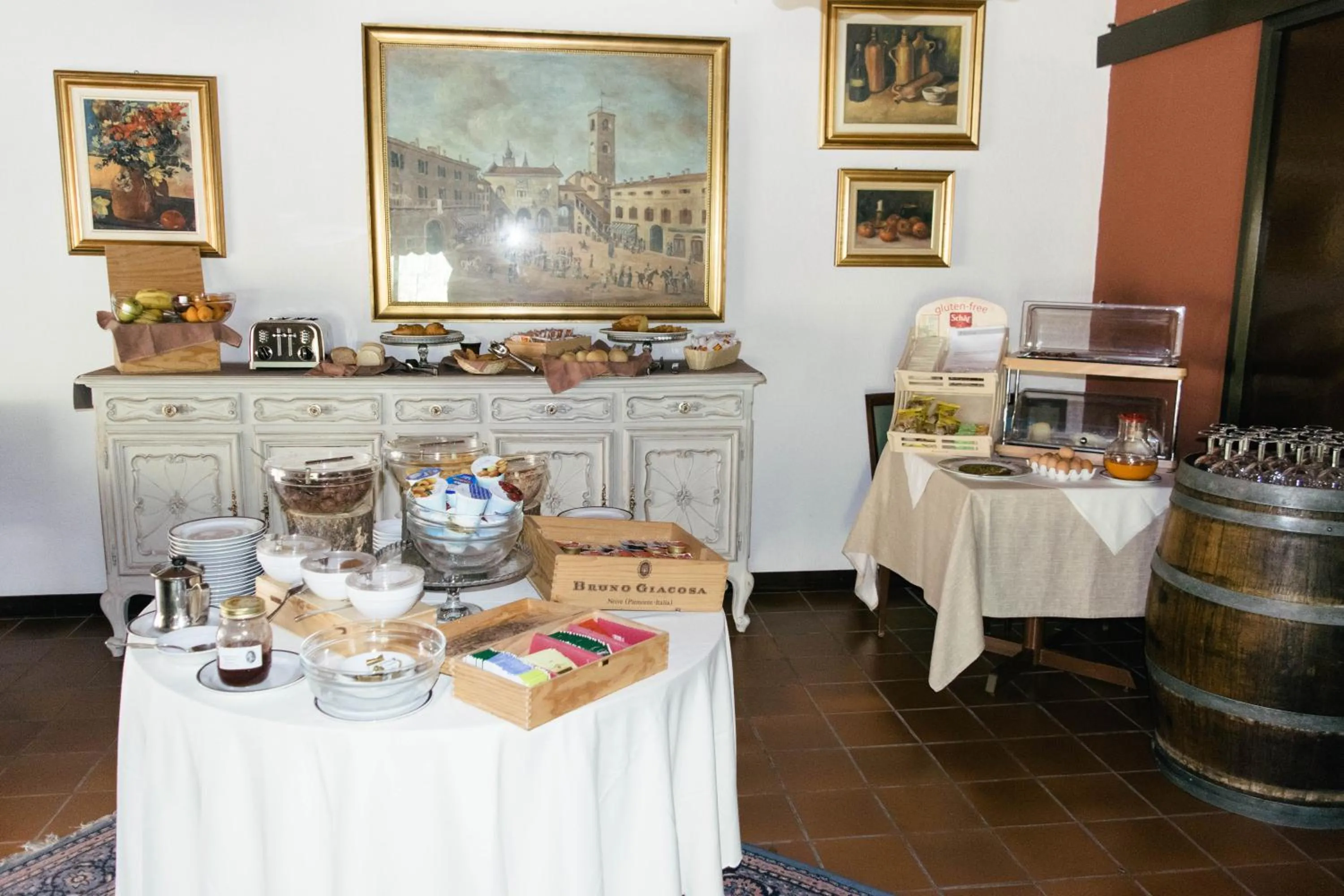 Lounge or bar in Villa San Carlo