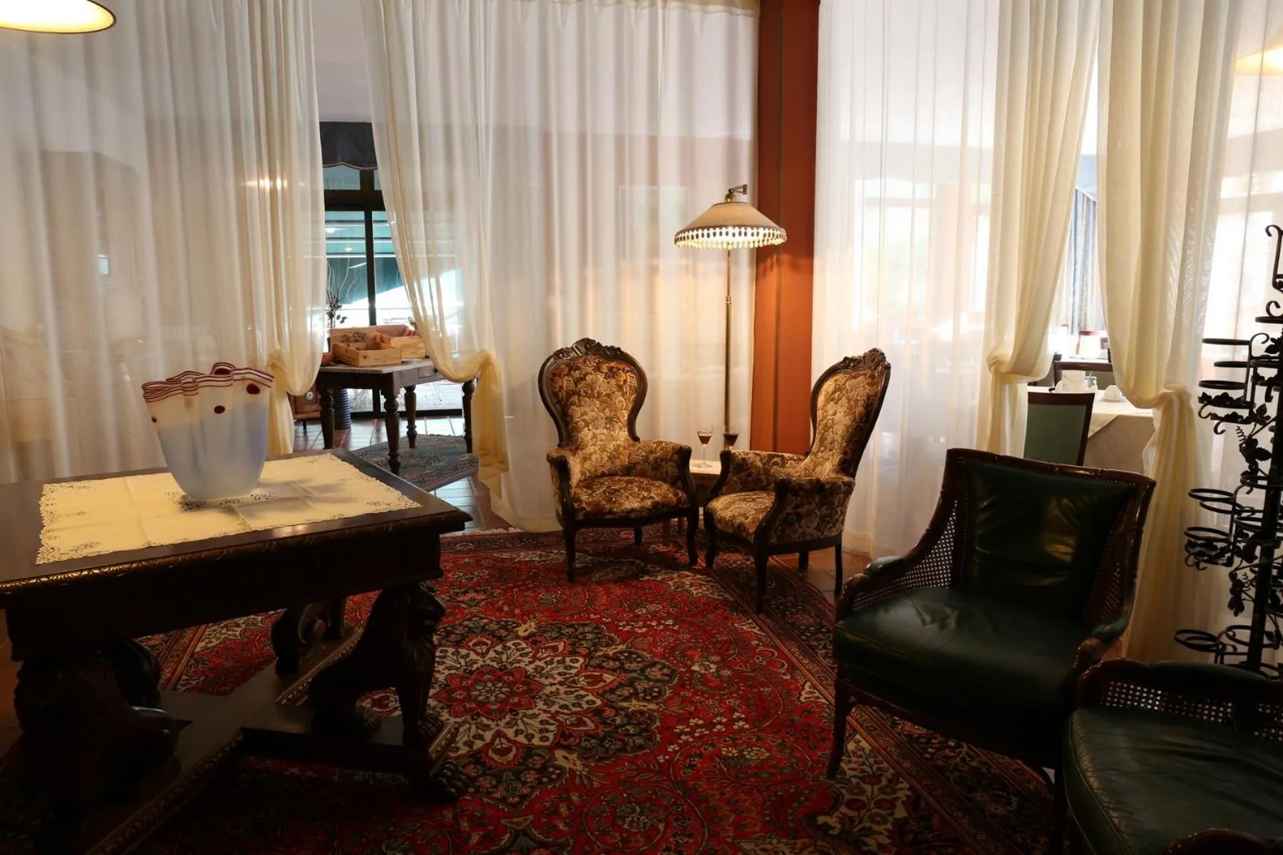 Entertainment in Villa San Carlo