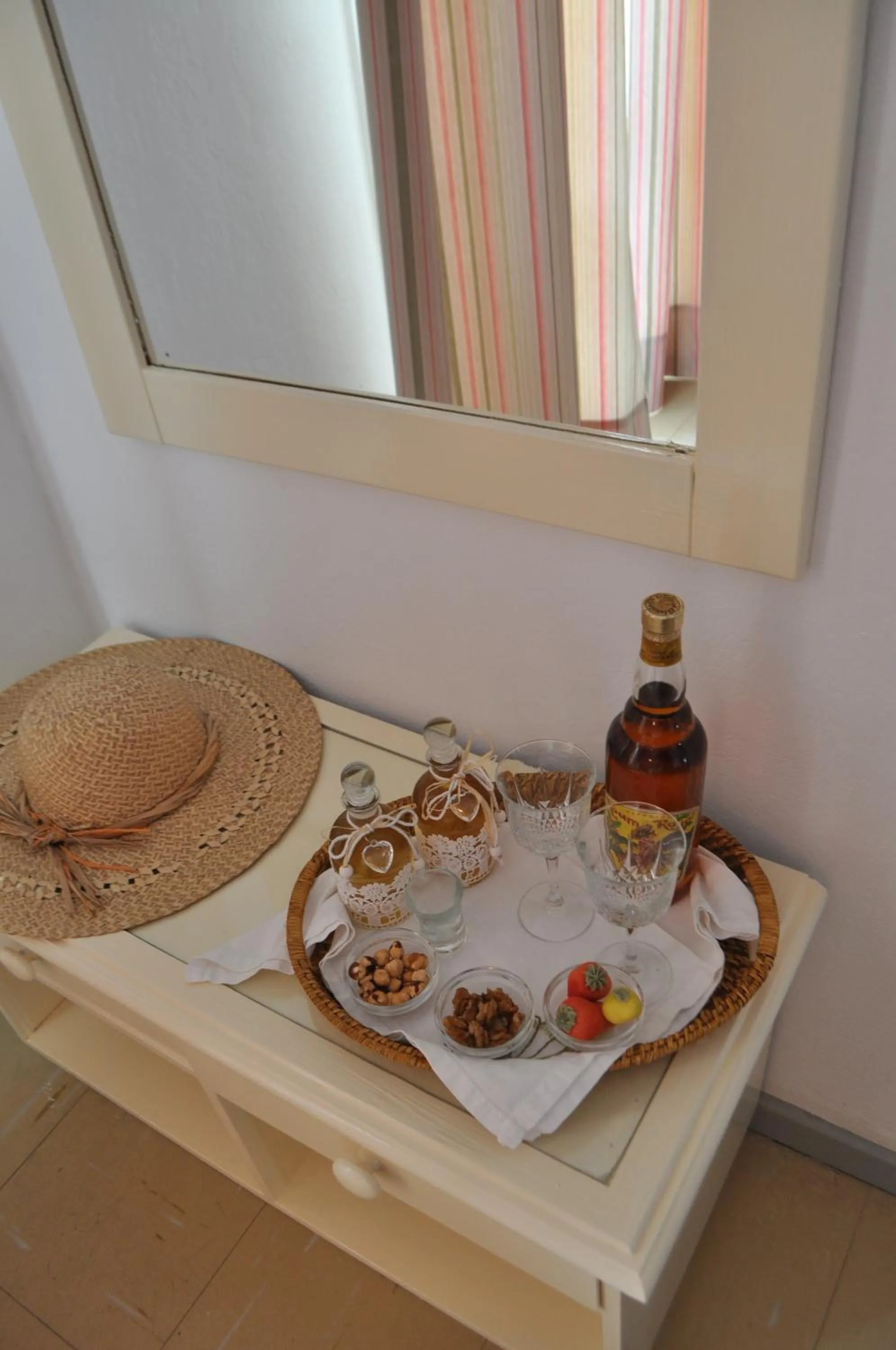 Food and drinks in Eros Beach Hotel