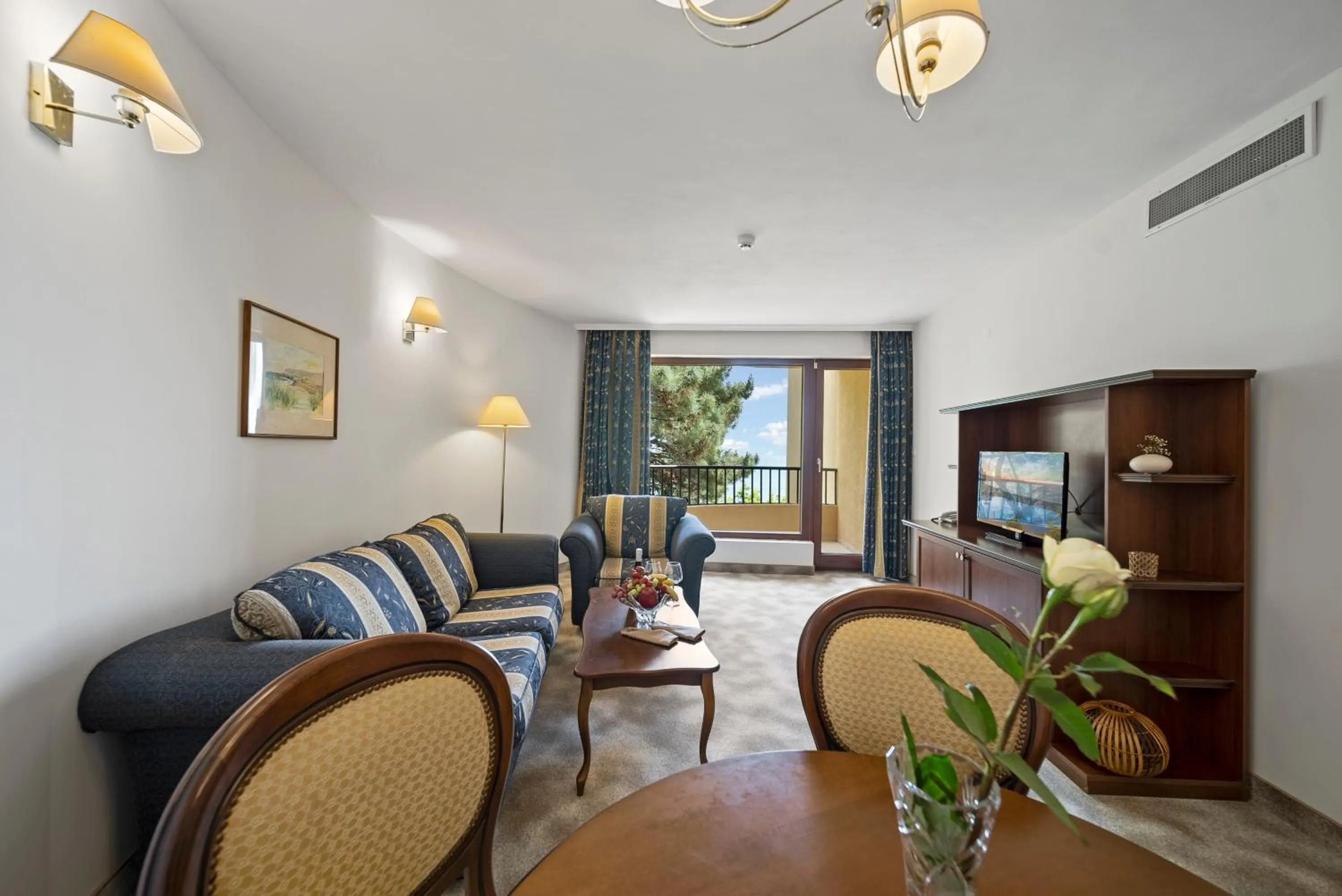 Living room in HVD Riviera Beach Ultra All Inclusive & Mineral Pool - Private Beach & Free Parking