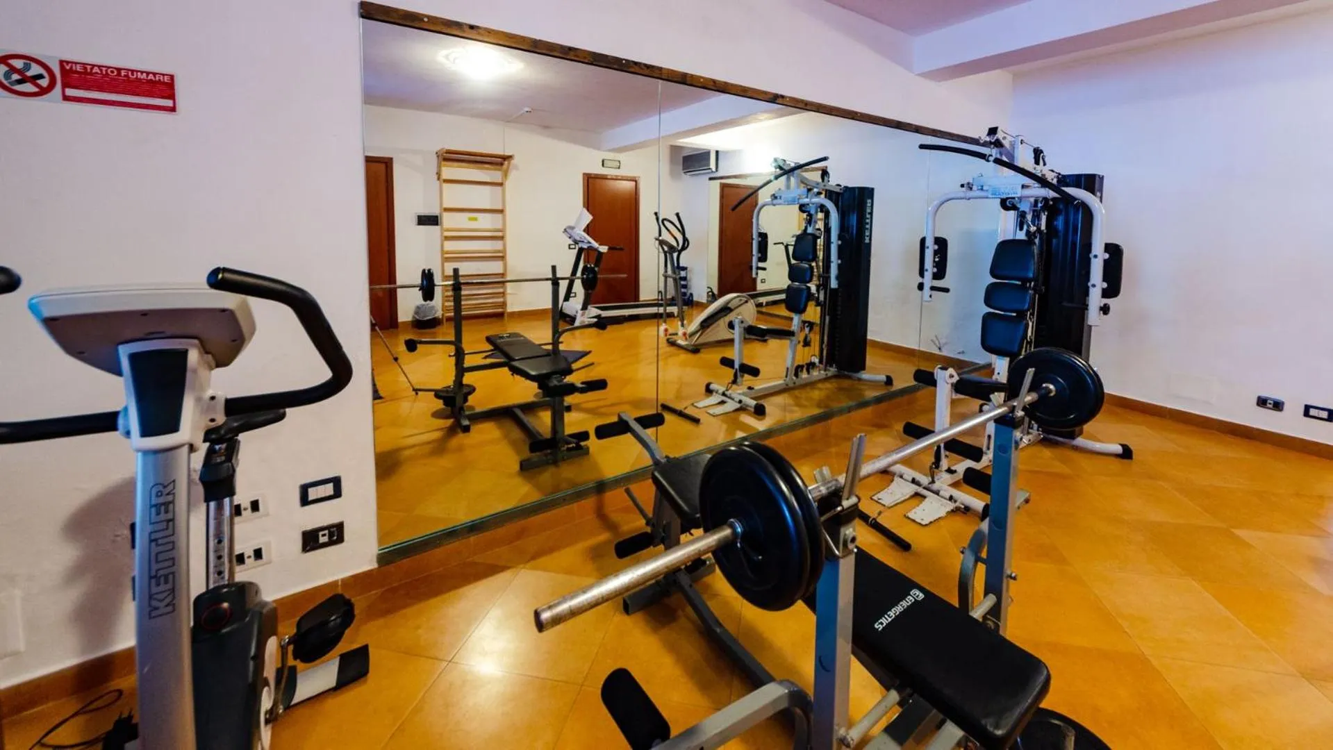 Fitness centre/facilities in Astro Suite Hotel