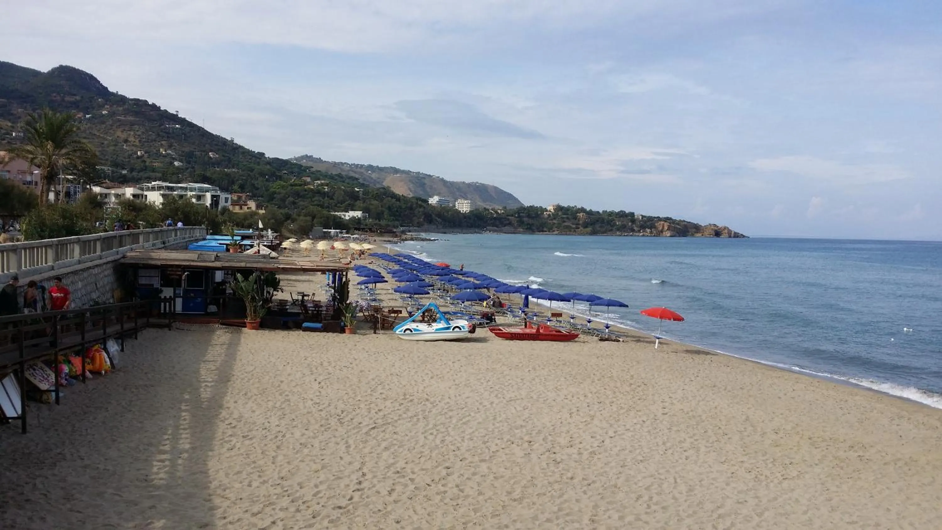 Day in Astro Suite Hotel