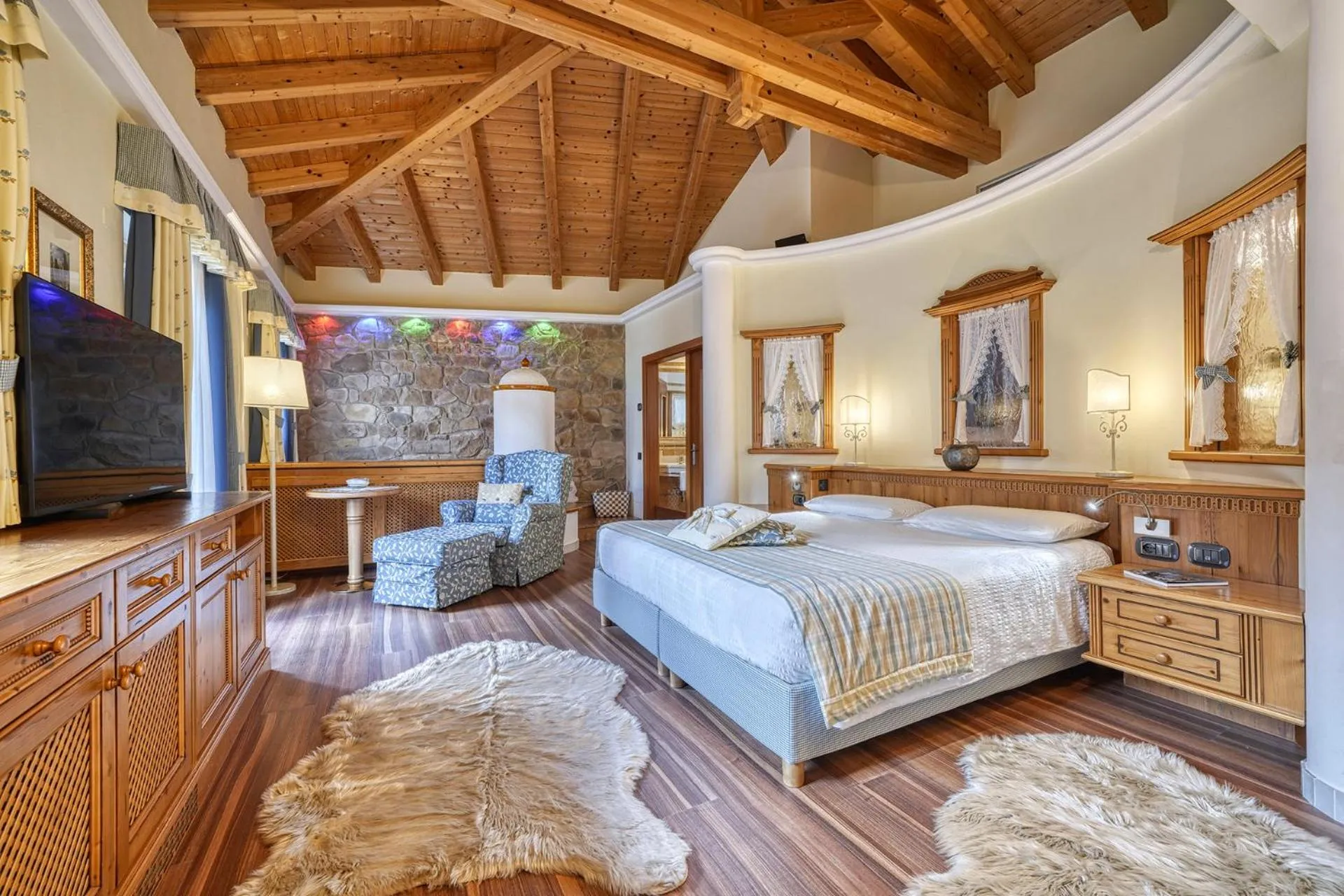 Bedroom, Bed in Brunet - The Dolomites Resort