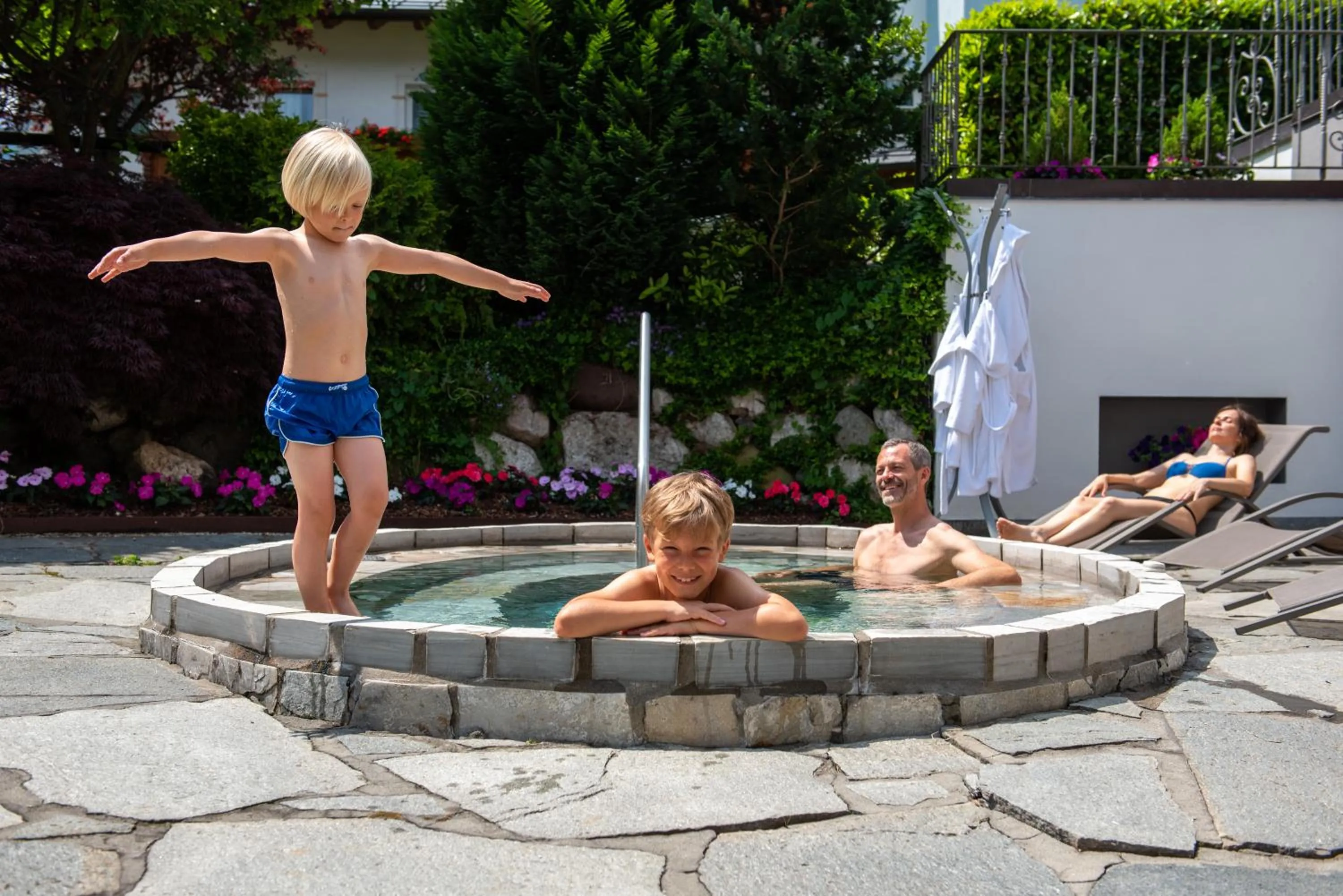 Garden in Brunet - The Dolomites Resort