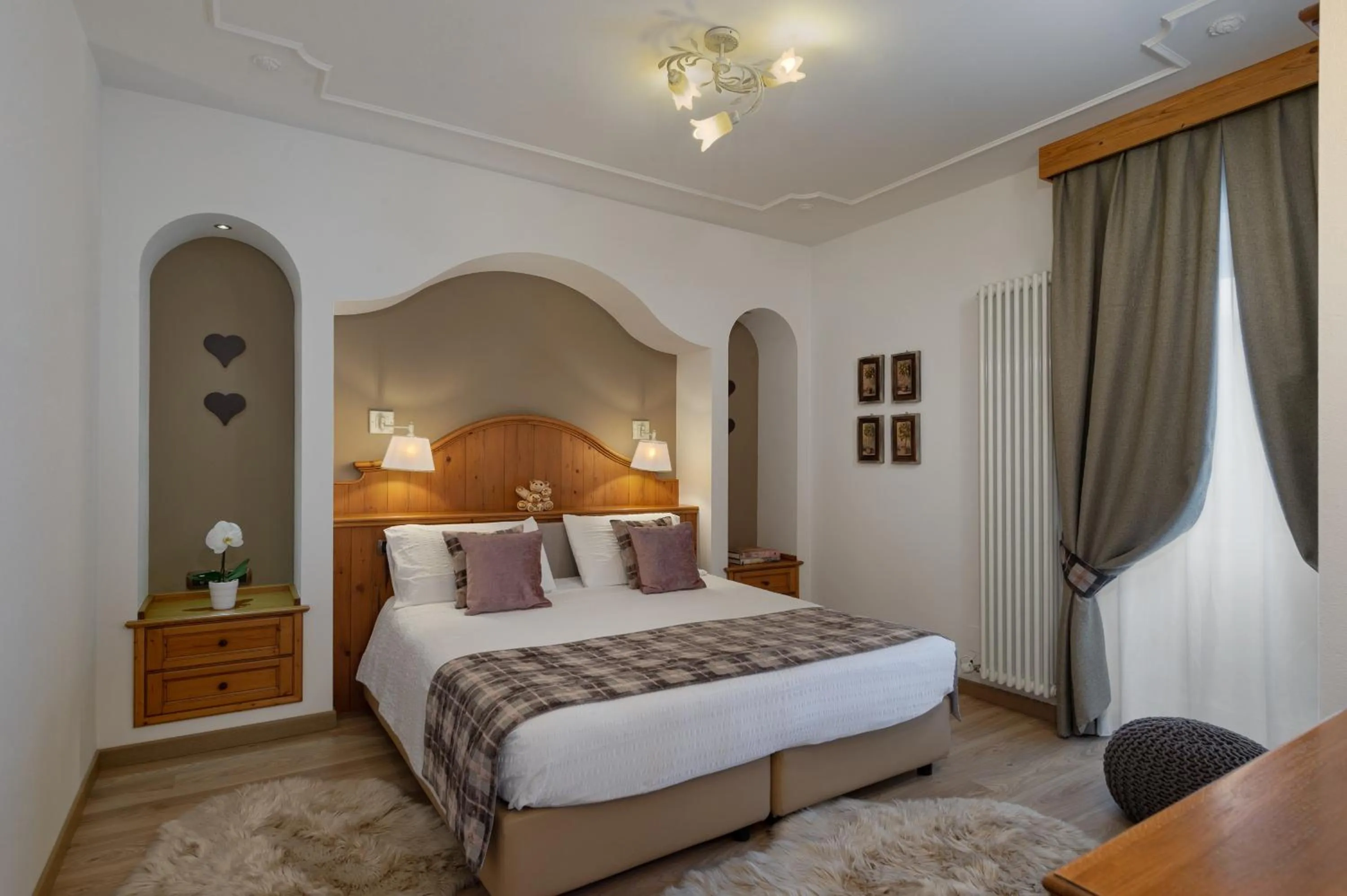 Bedroom, Bed in Brunet - The Dolomites Resort