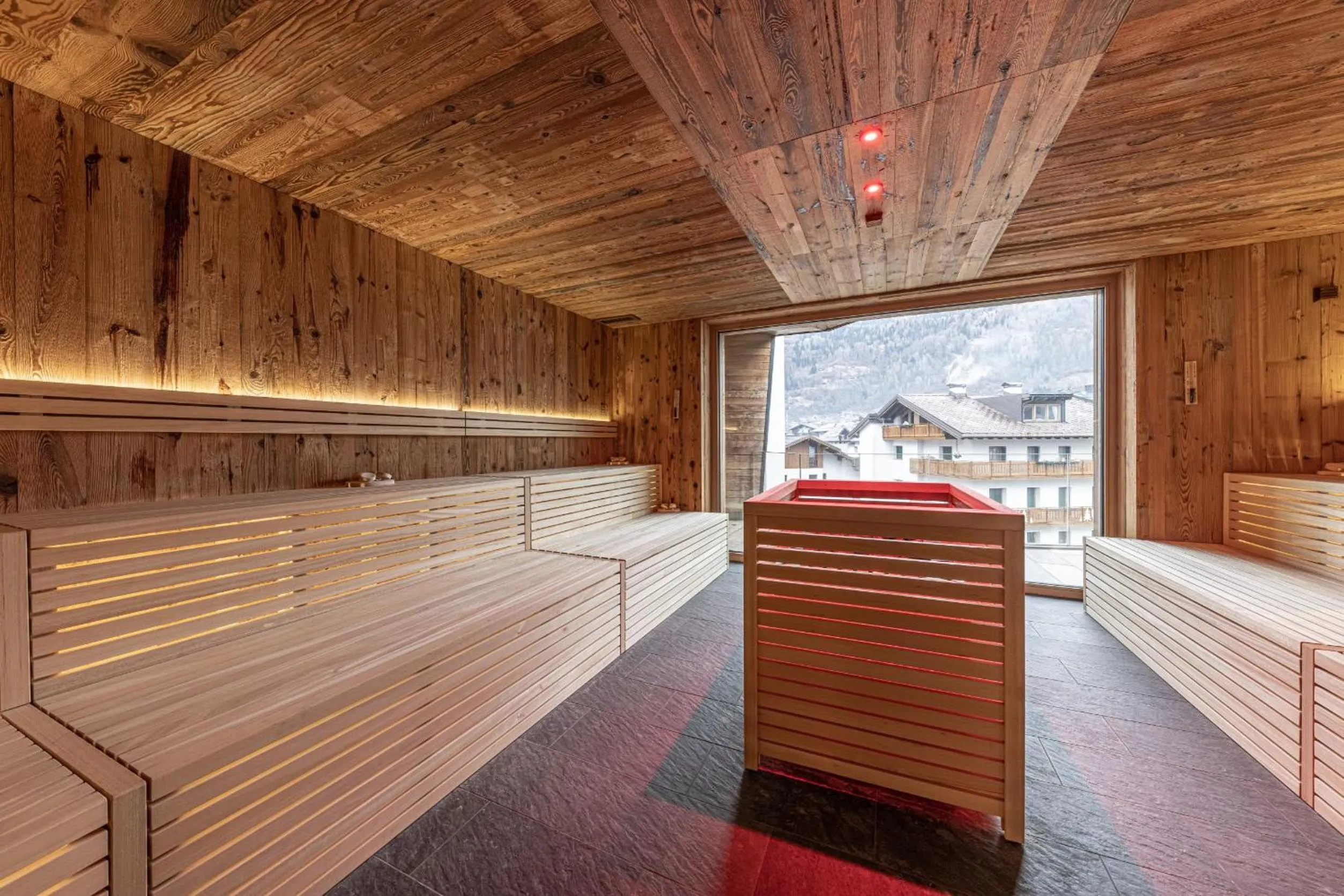Sauna in Brunet - The Dolomites Resort