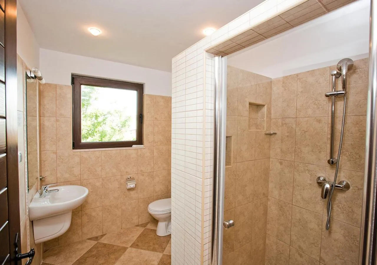 Shower in BlackSeaRama Golf & Villas