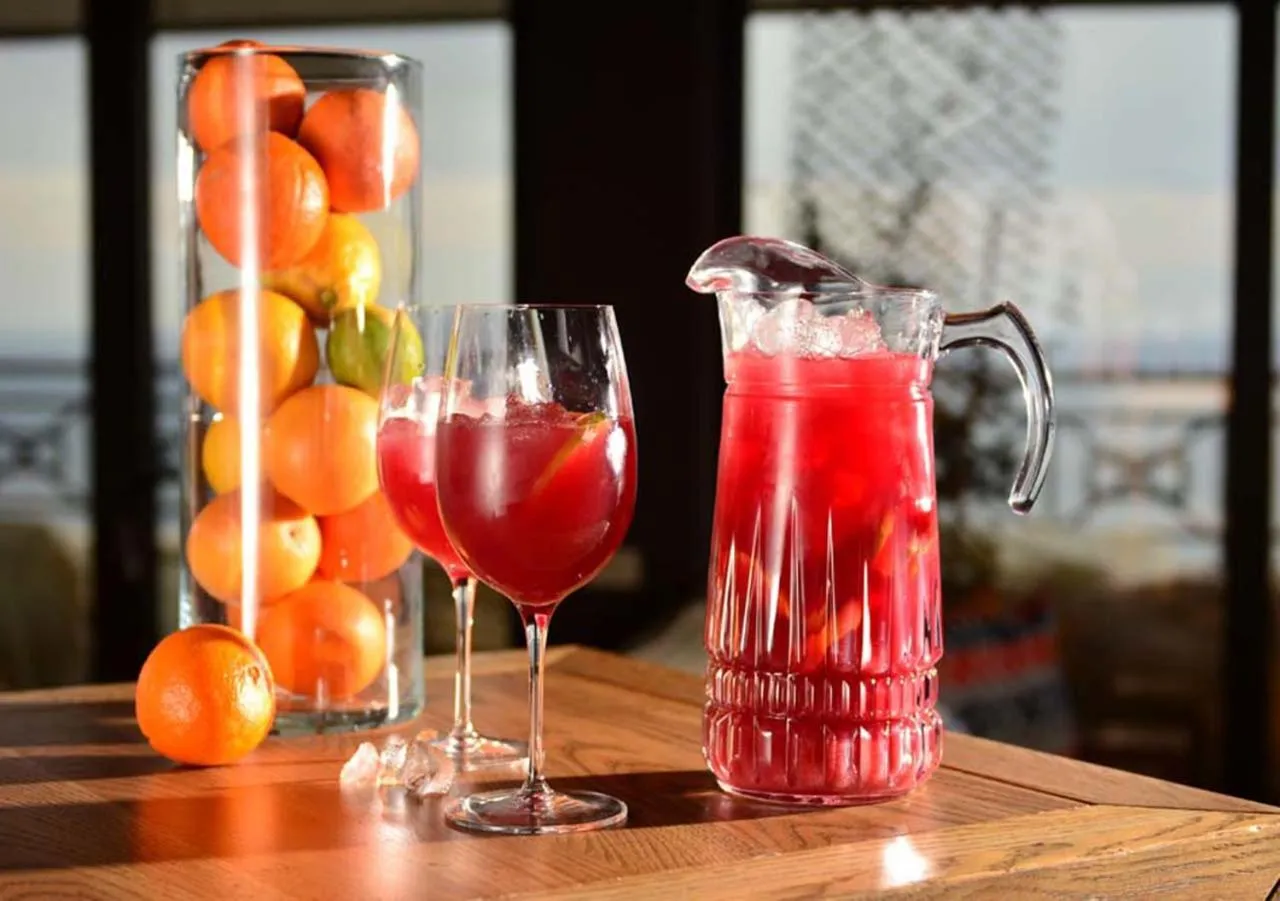 Food and drinks in BlackSeaRama Golf & Villas