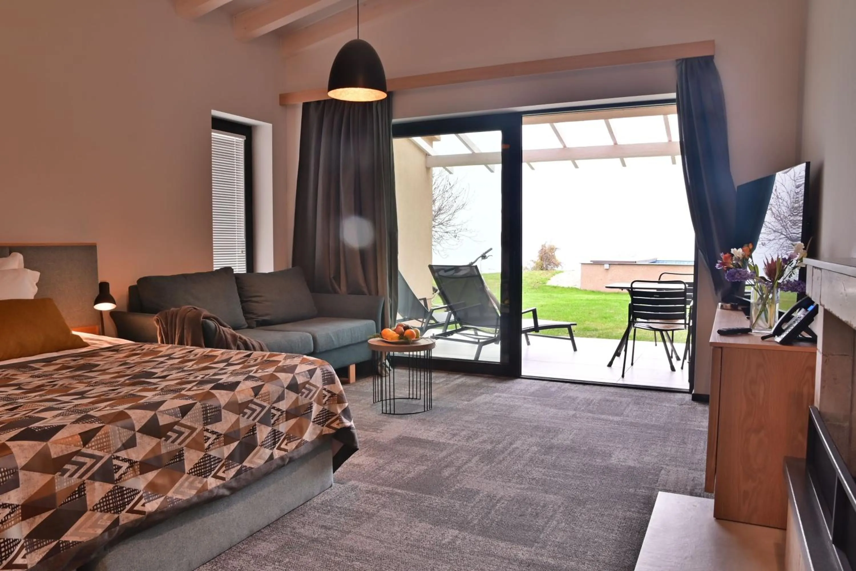 Balcony/Terrace, Bed in BlackSeaRama Golf & Villas