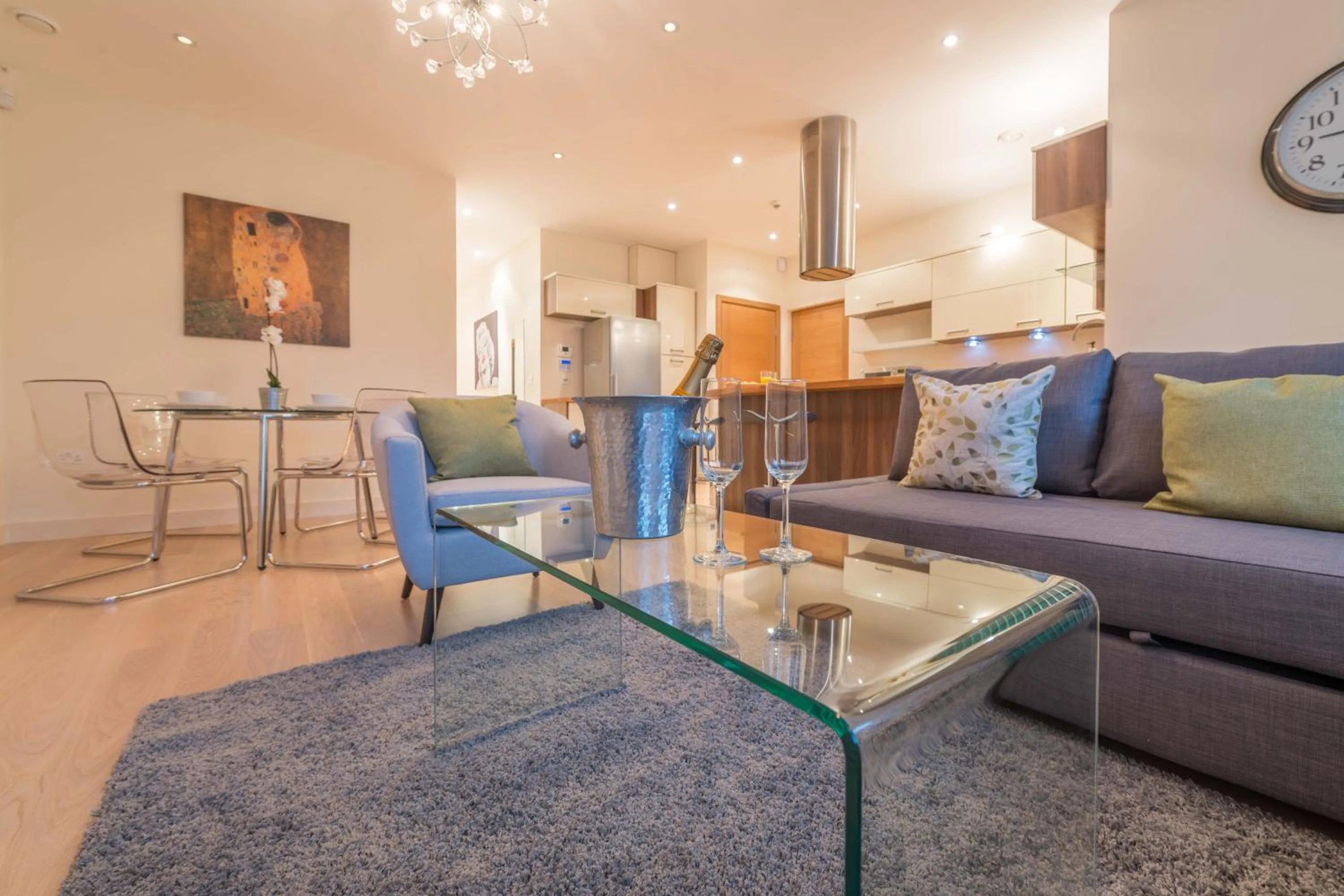 Hampden Apartments - The Catherine