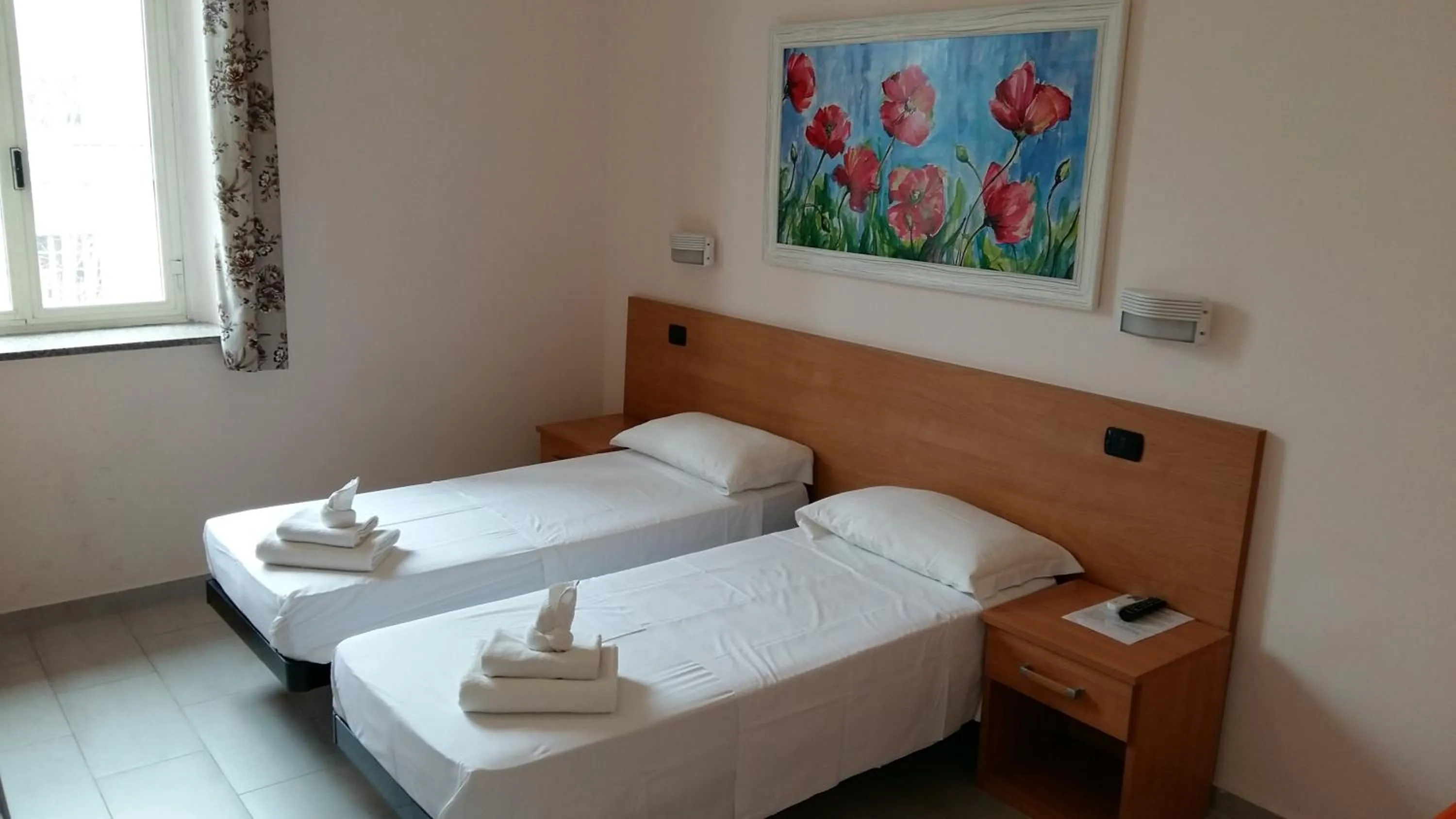 Other, Bed in Friendship Place