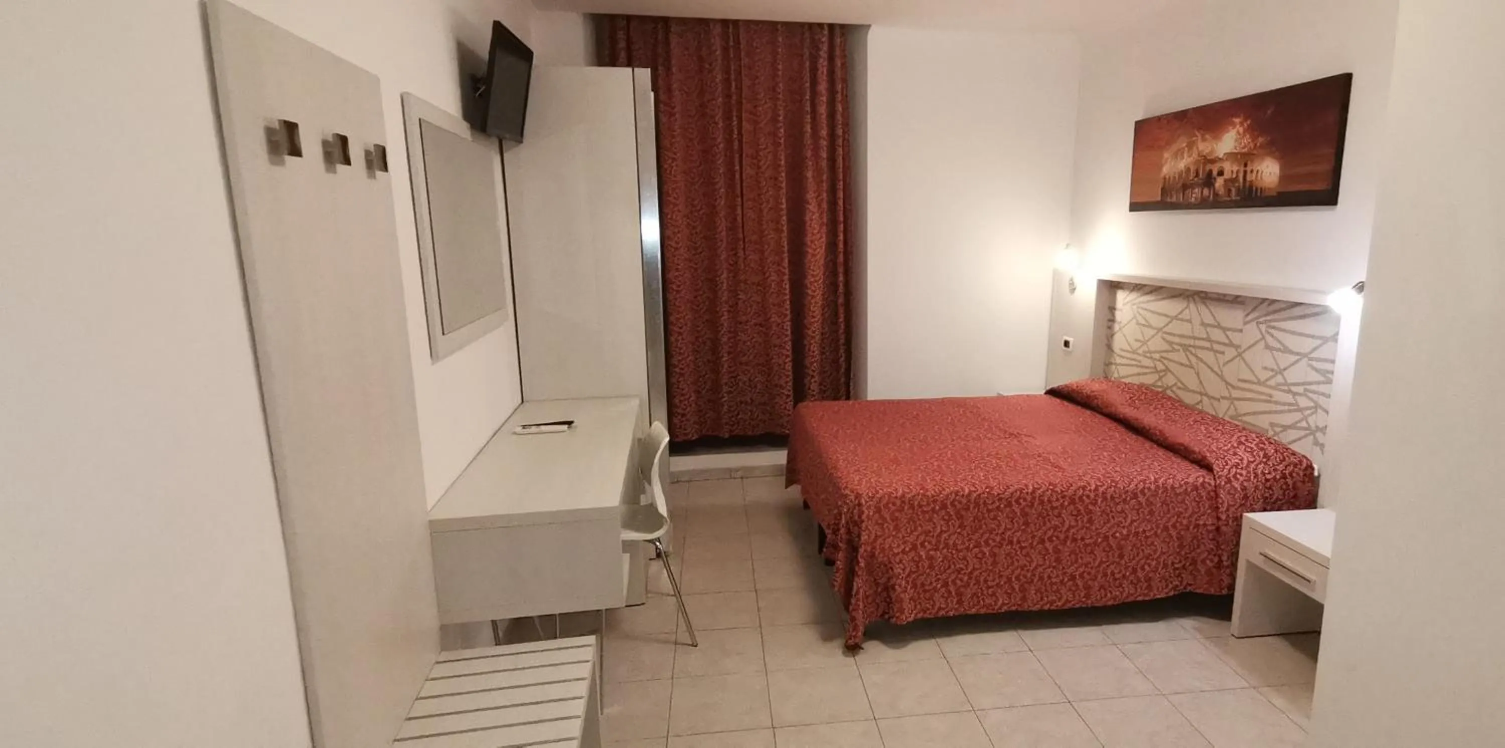 Bedroom, Bed in Friendship Place