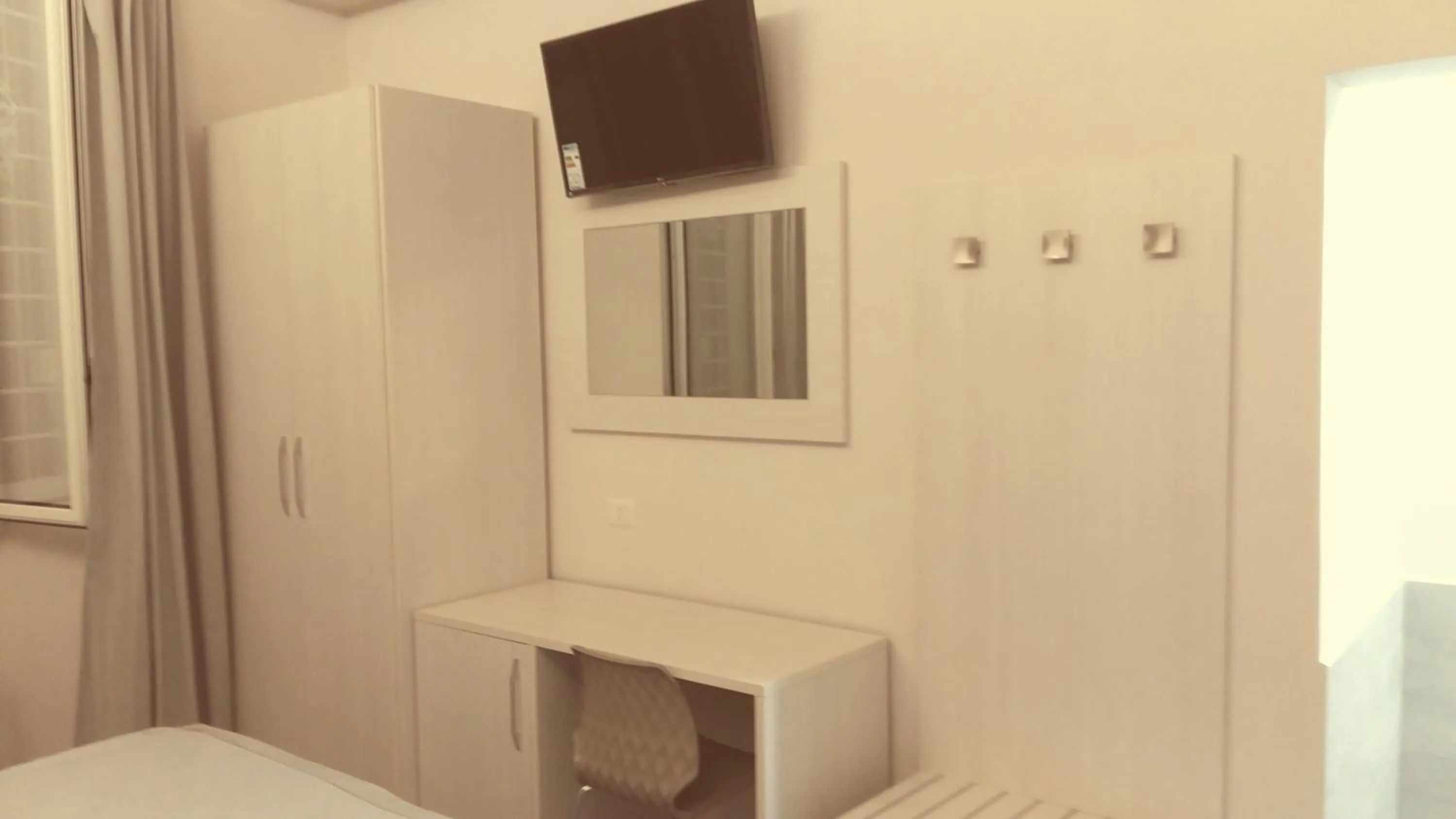 Other, Bed in Friendship Place