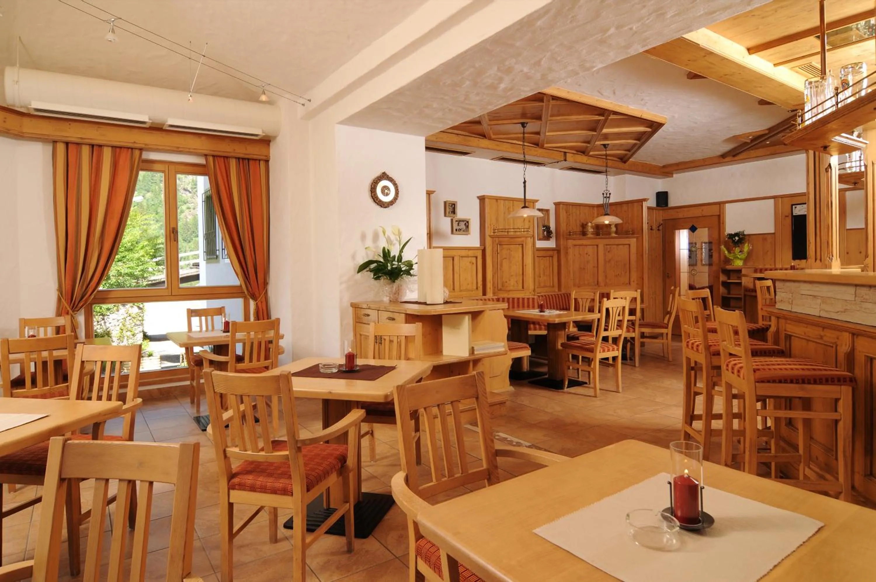 Lounge or bar in Hotel Tauernstern