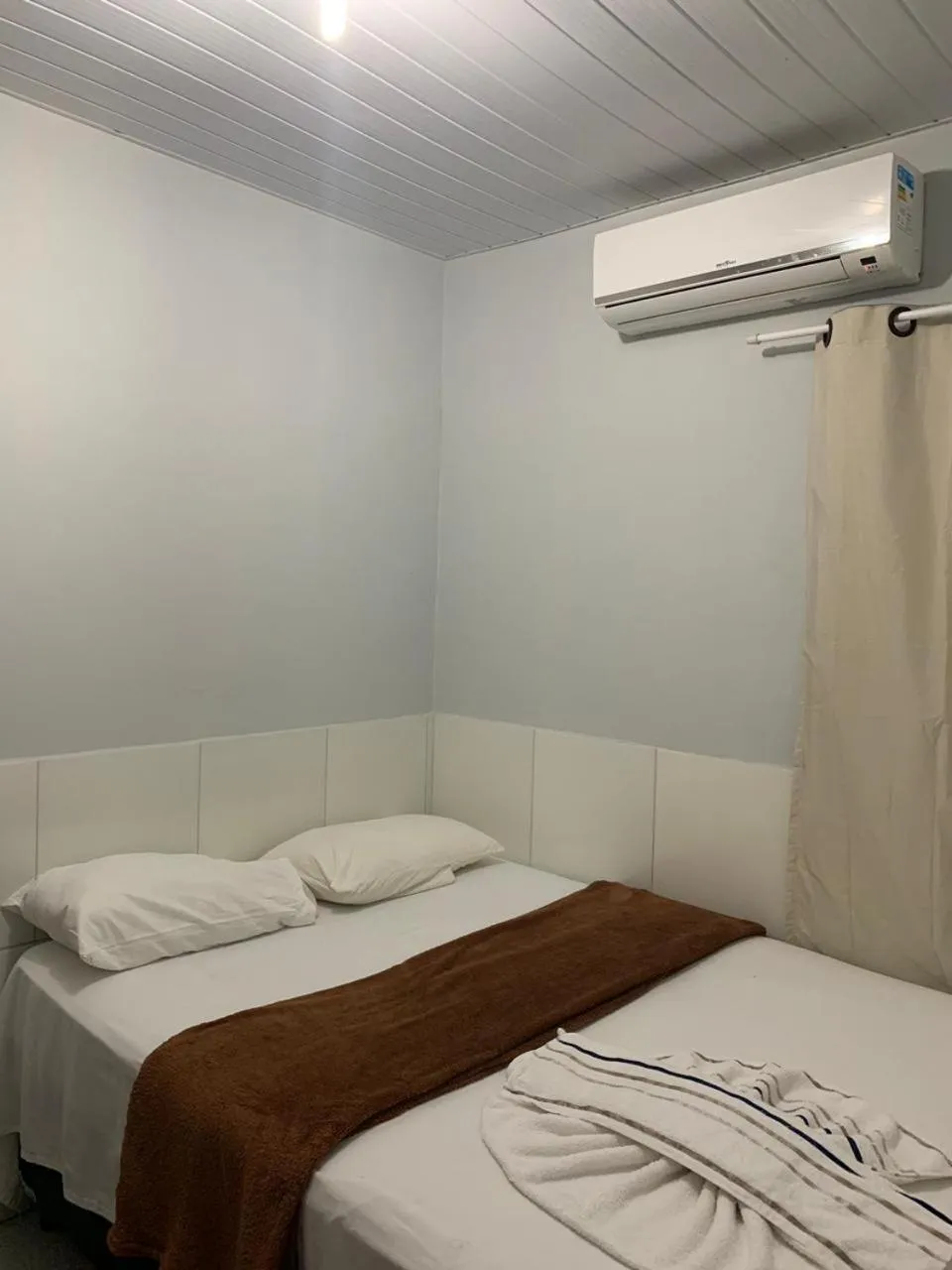 Photo of the whole room, Bed in Pousada Mar do Sonho Vila