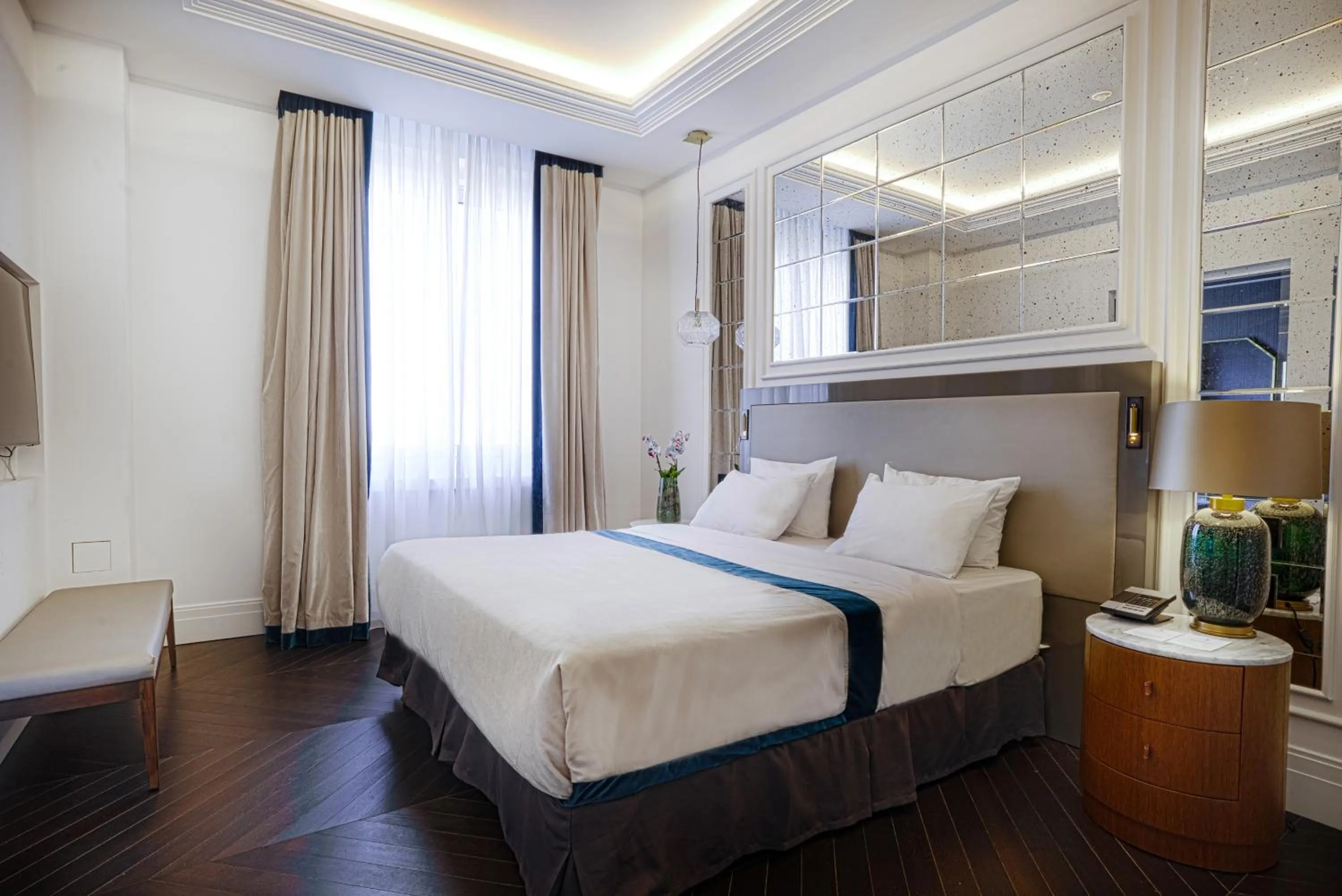 Bed in Sofia Balkan Palace