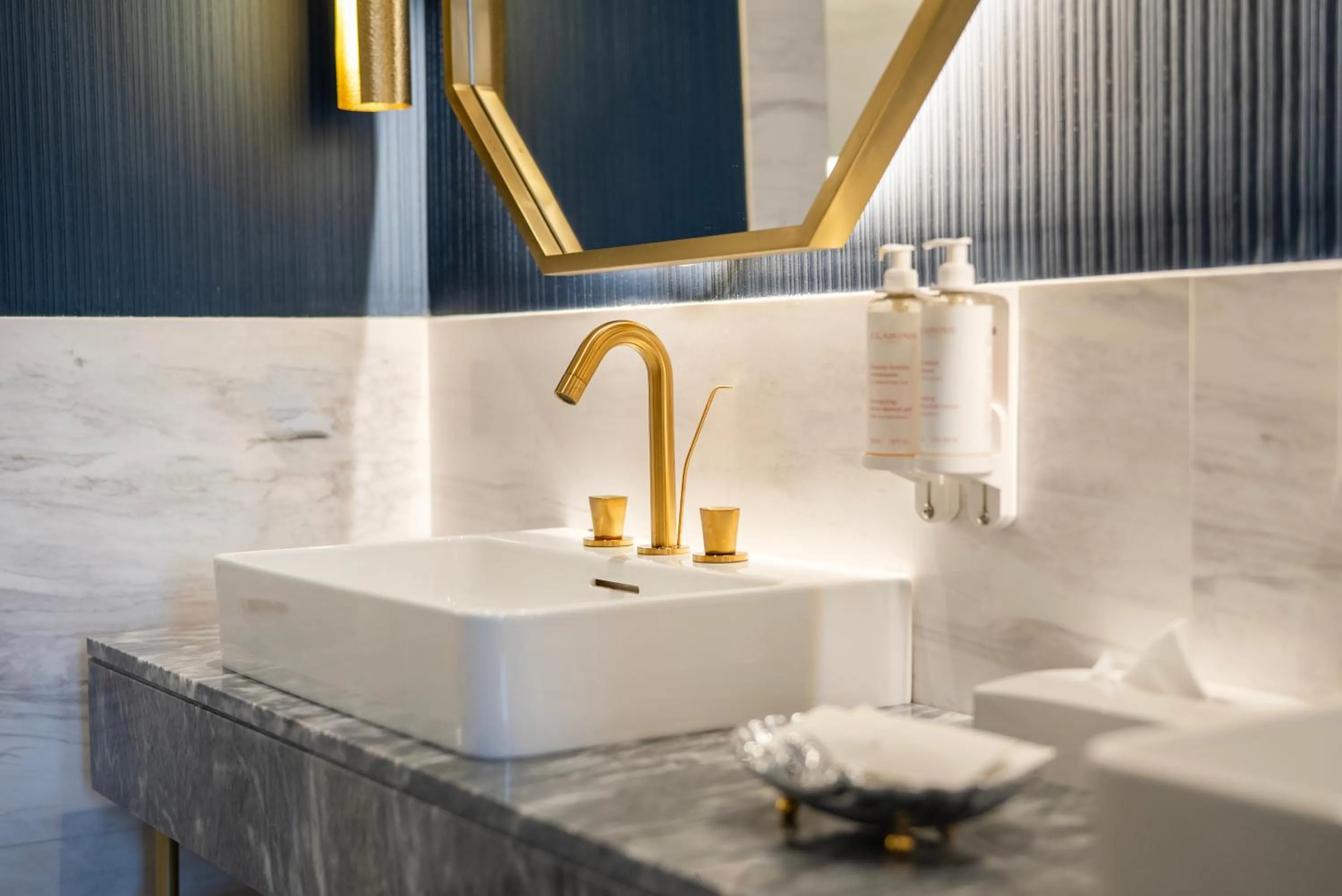 Bathroom in Sofia Balkan Palace