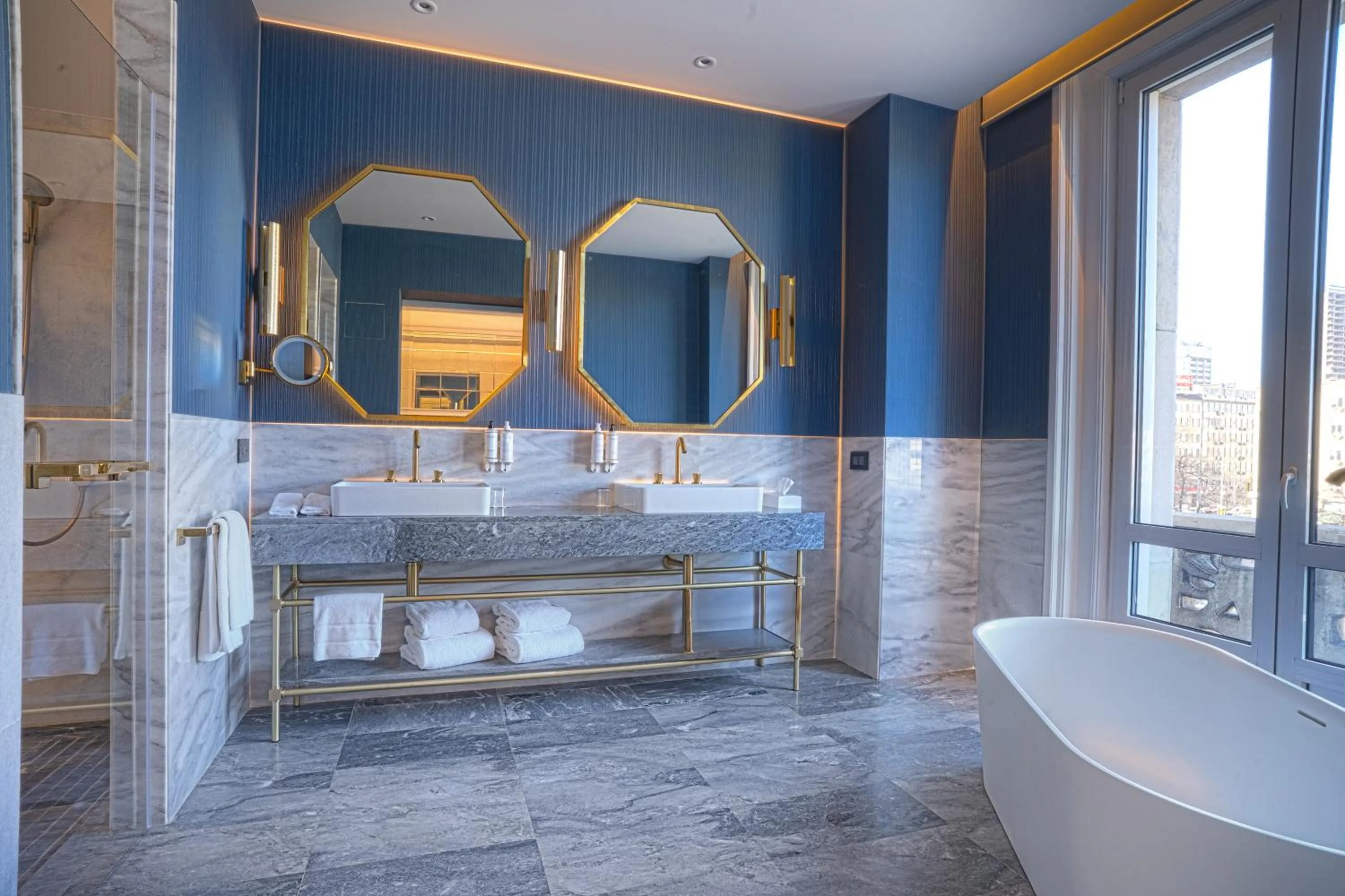 Bathroom in Sofia Balkan Palace