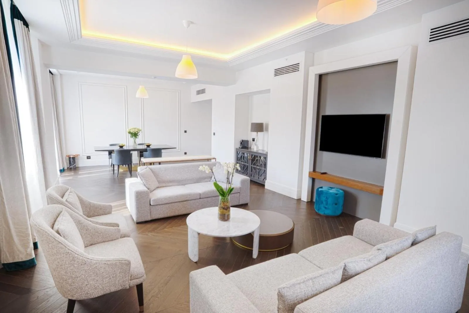 Living room in Sofia Balkan Palace