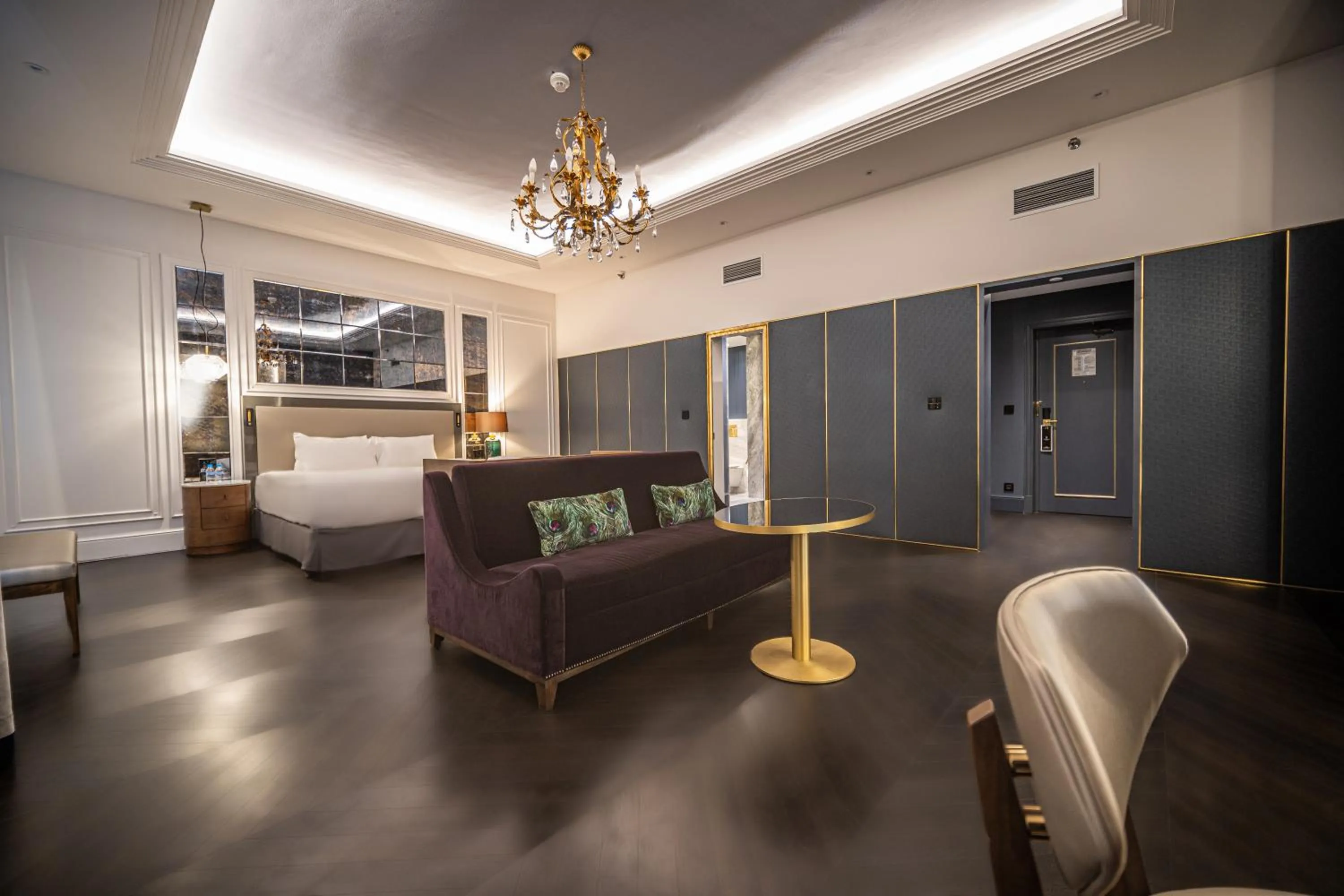 Bed in Sofia Balkan Palace