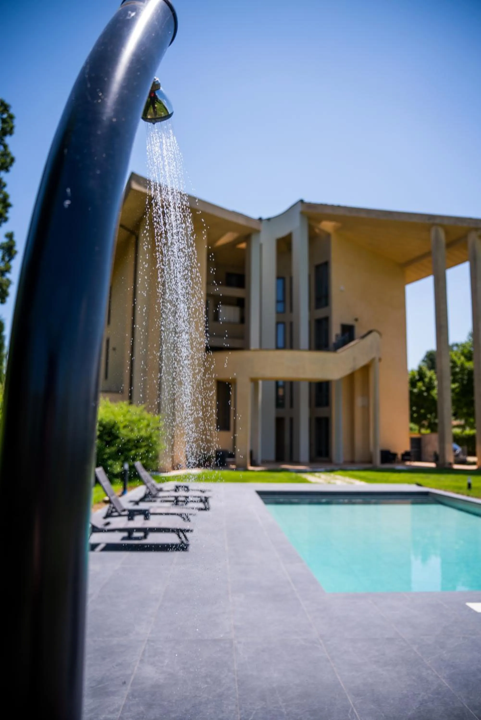 Swimming pool in Le Colonne