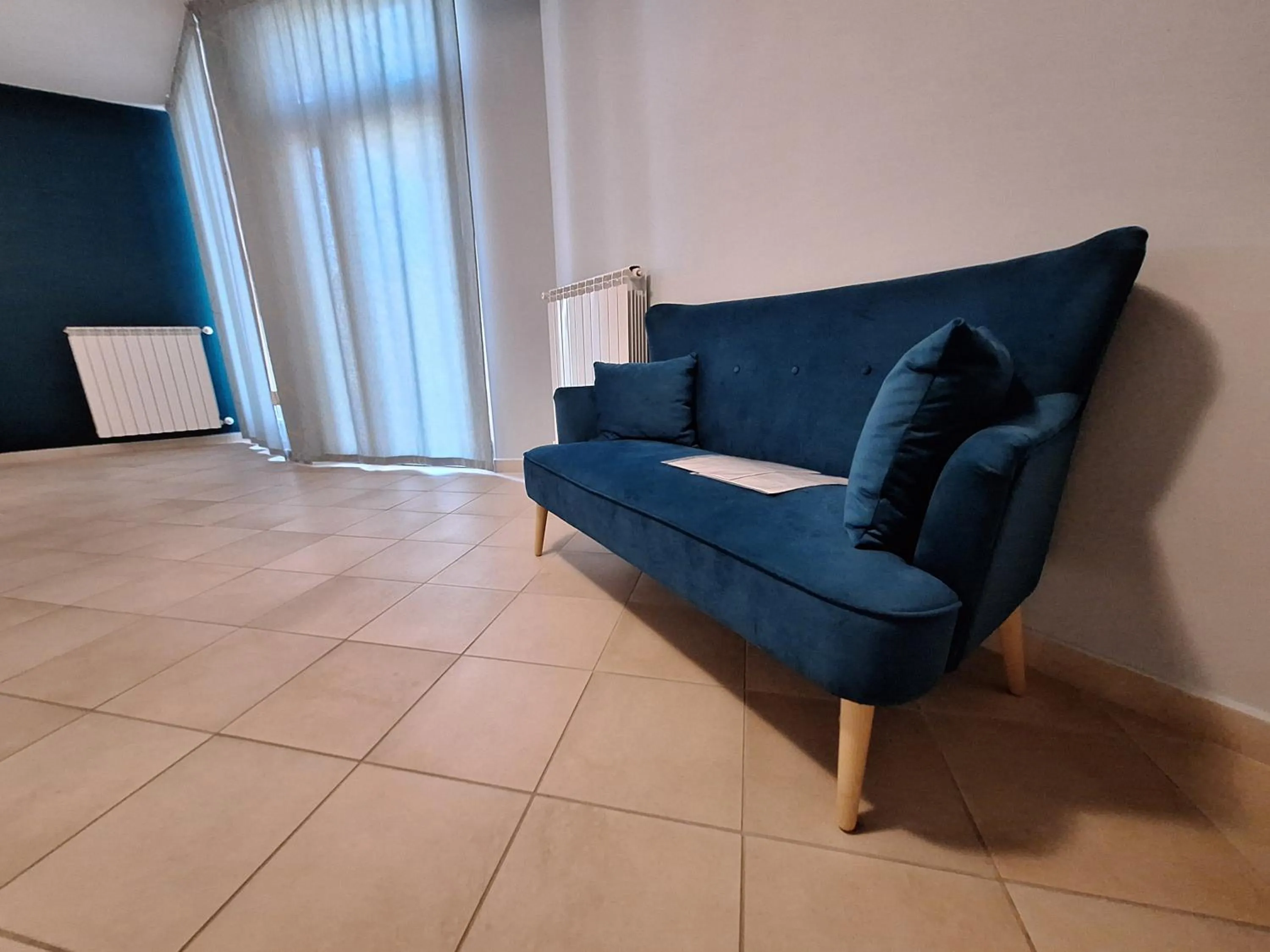 Seating area in Le Colonne