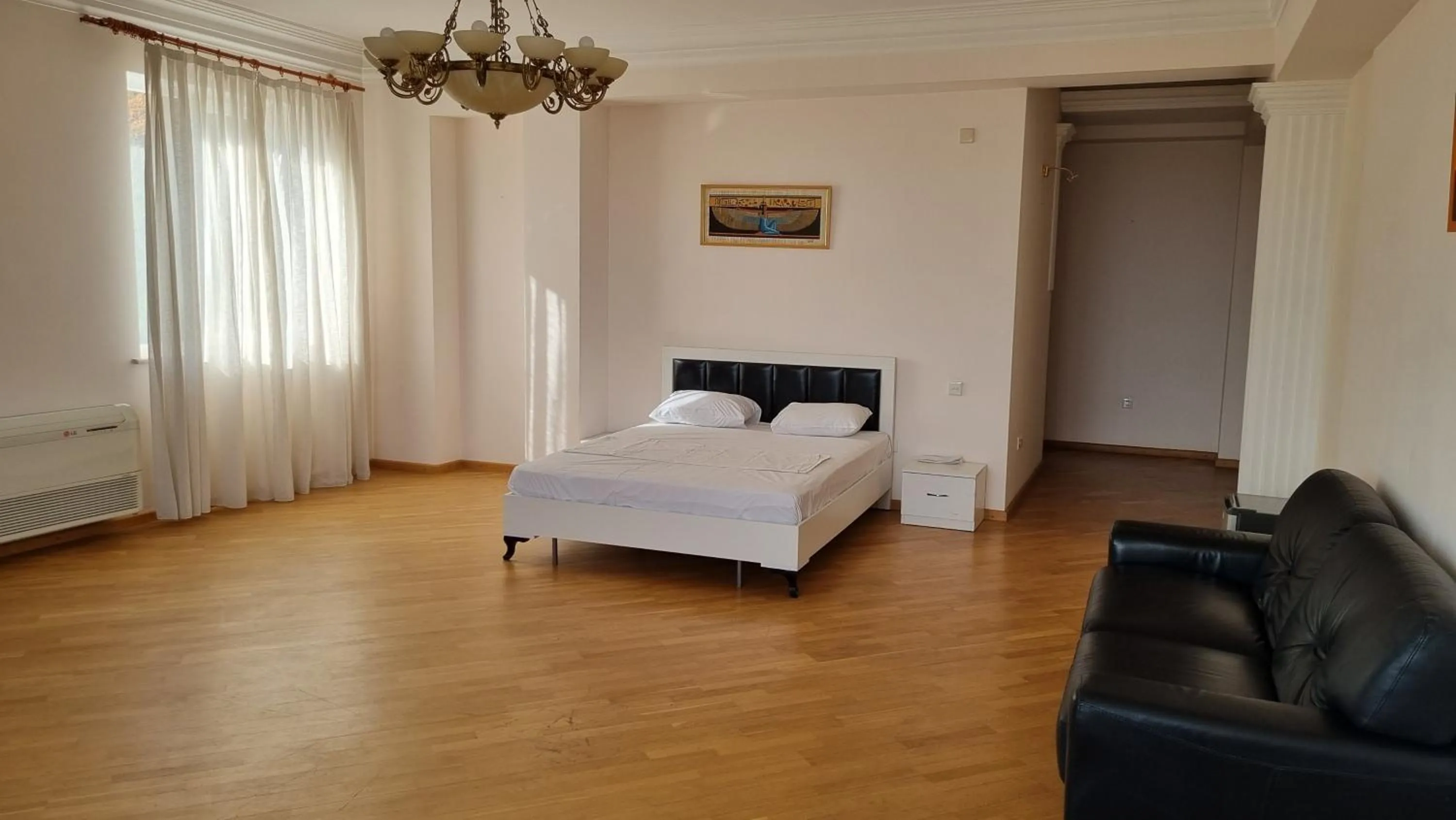 Living room, Bed in Baku Sea View Hotel