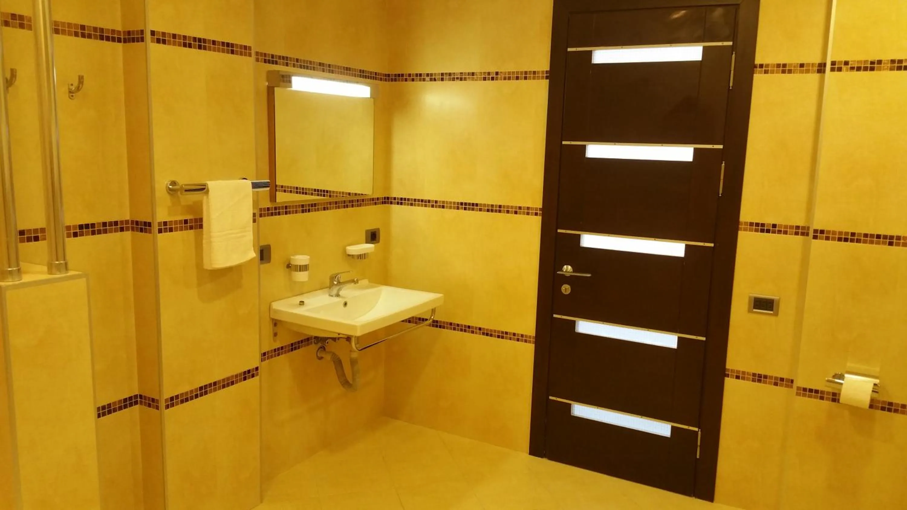 Bathroom in Baku Sea View Hotel