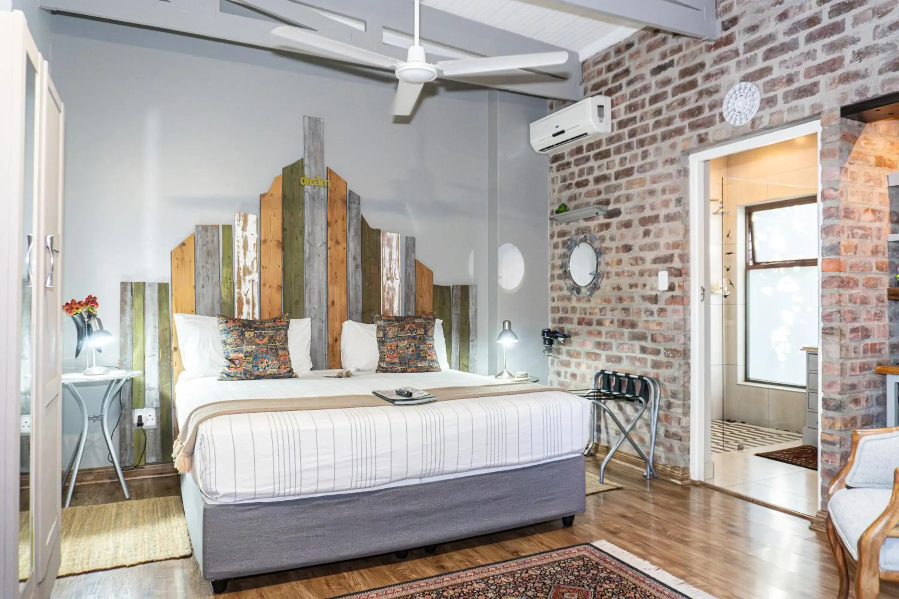 Superior King or Twin Room - single occupancy in Earthbound Guest House Superior King or Twin Room - single occupancy in Earthbound Guest House