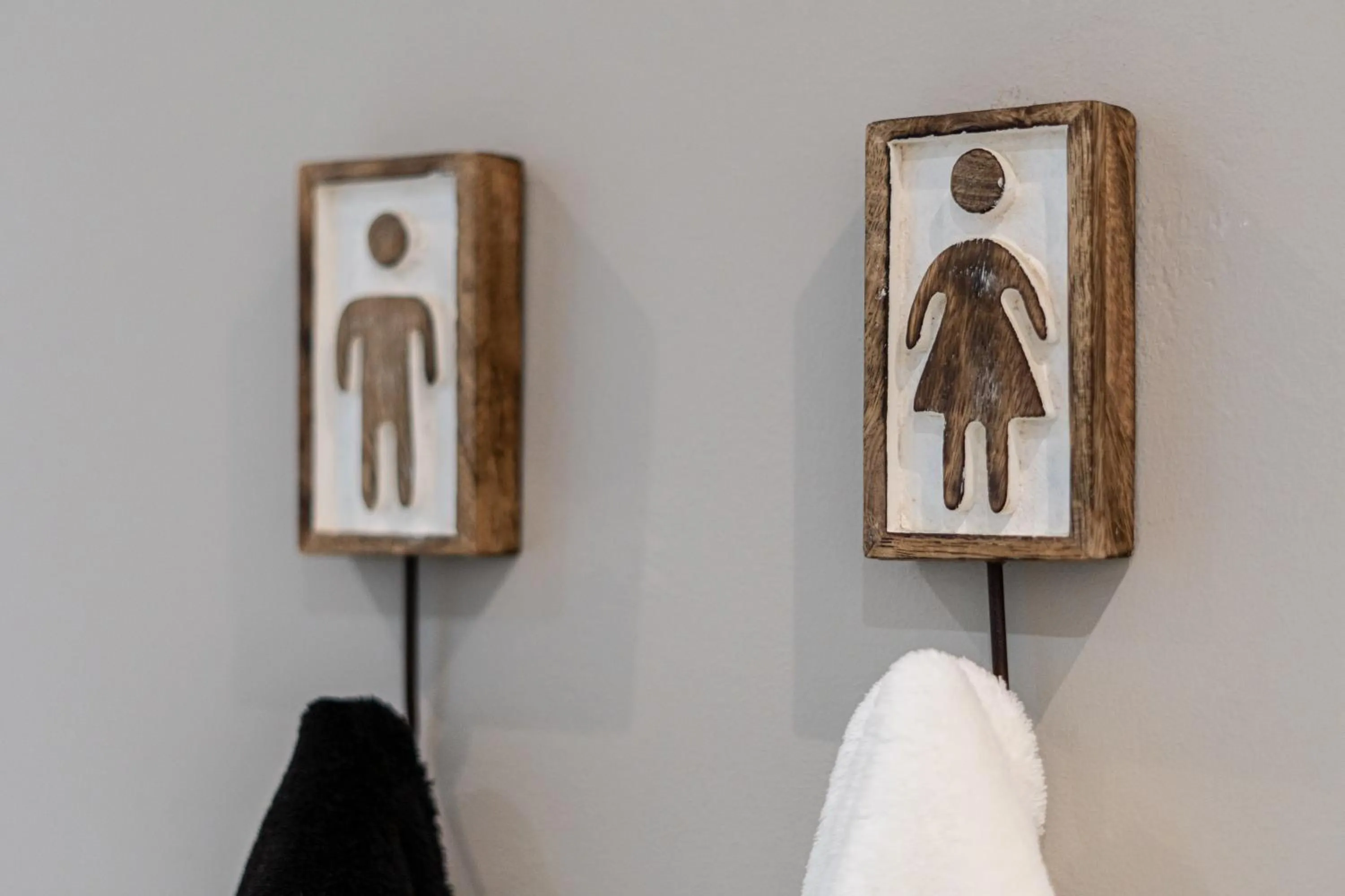 Decorative detail in Earthbound Guest House