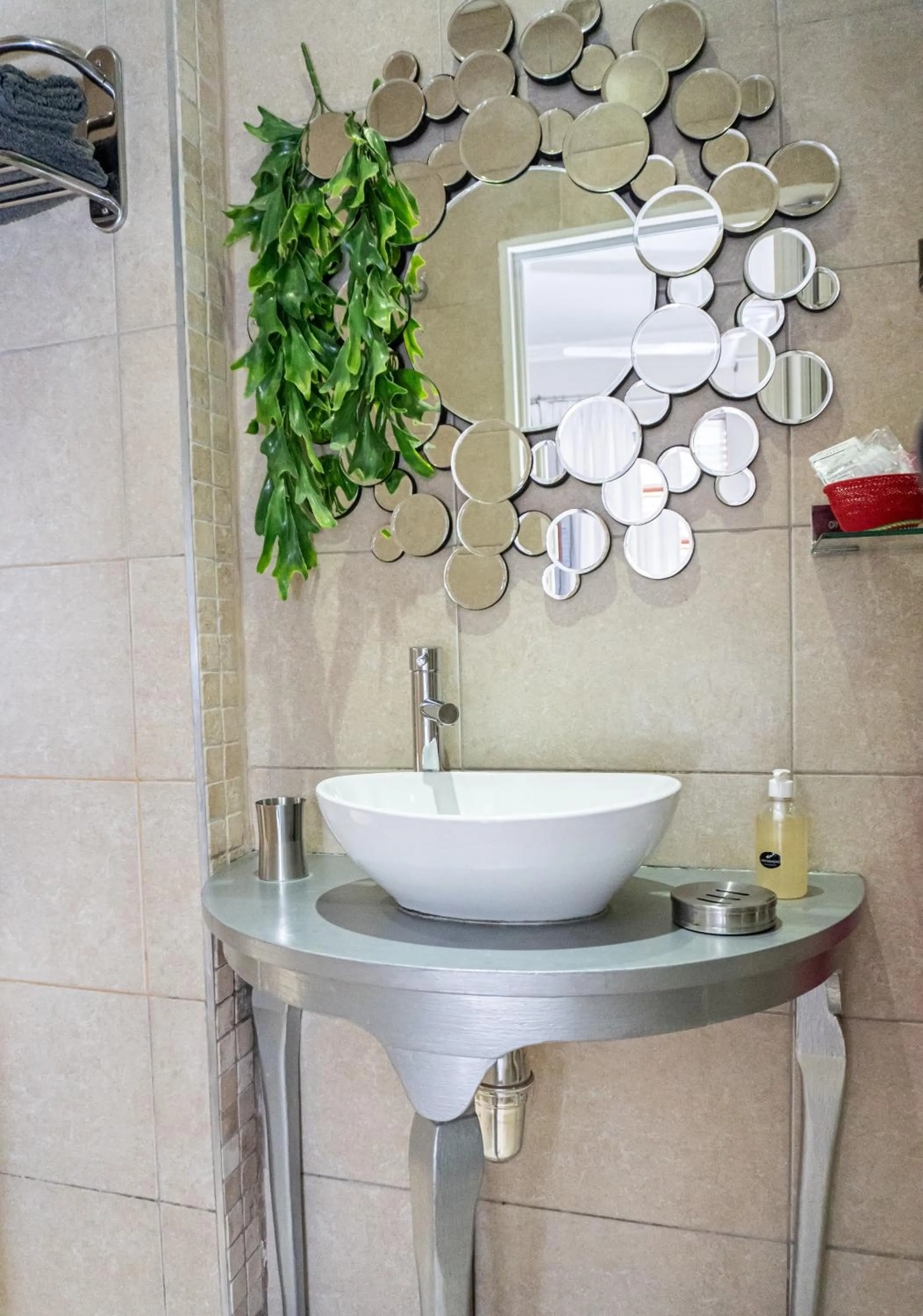 Bathroom in Earthbound Guest House