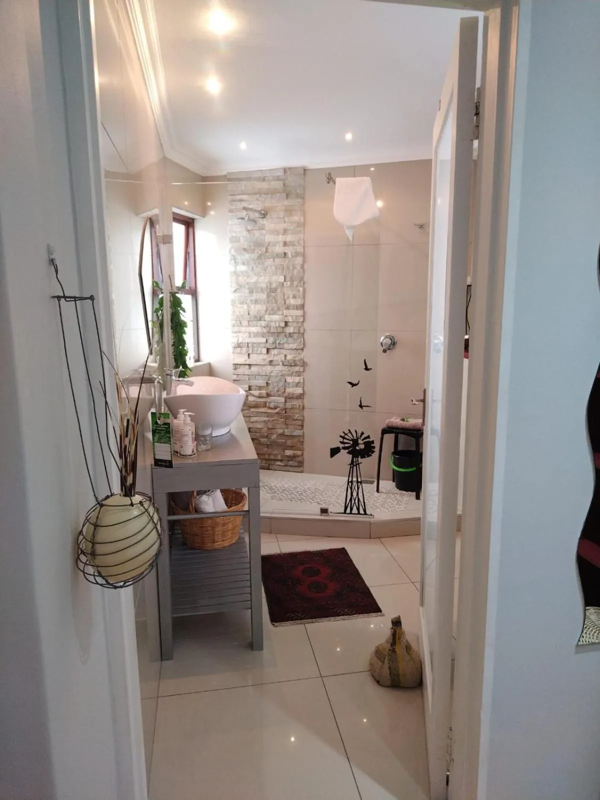 Bathroom in Earthbound Guest House