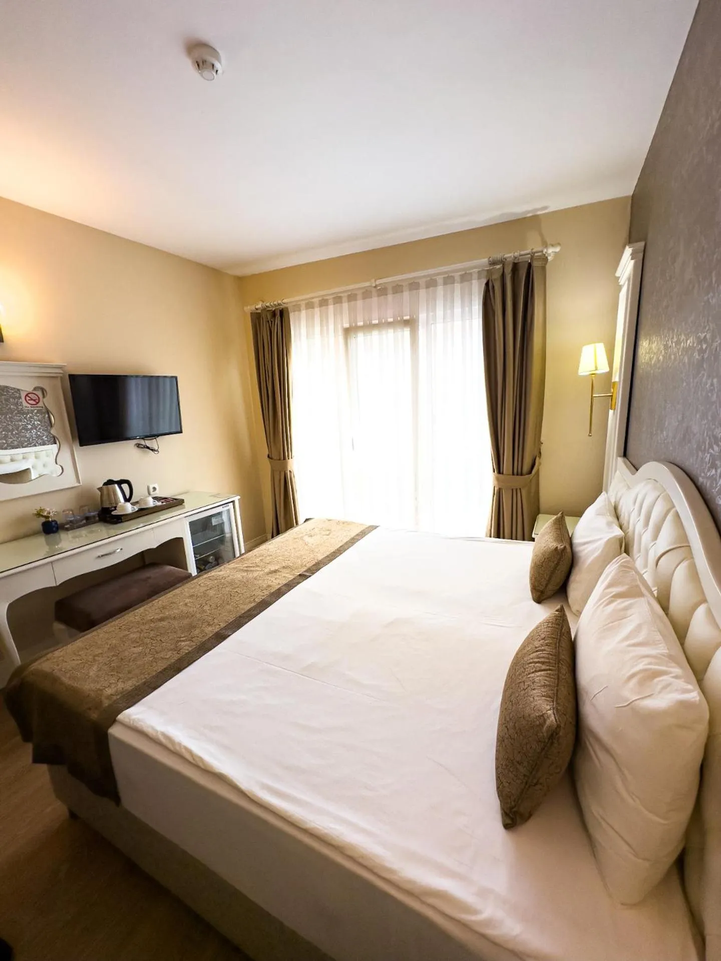 Bed in Sarnic Premier Hotel