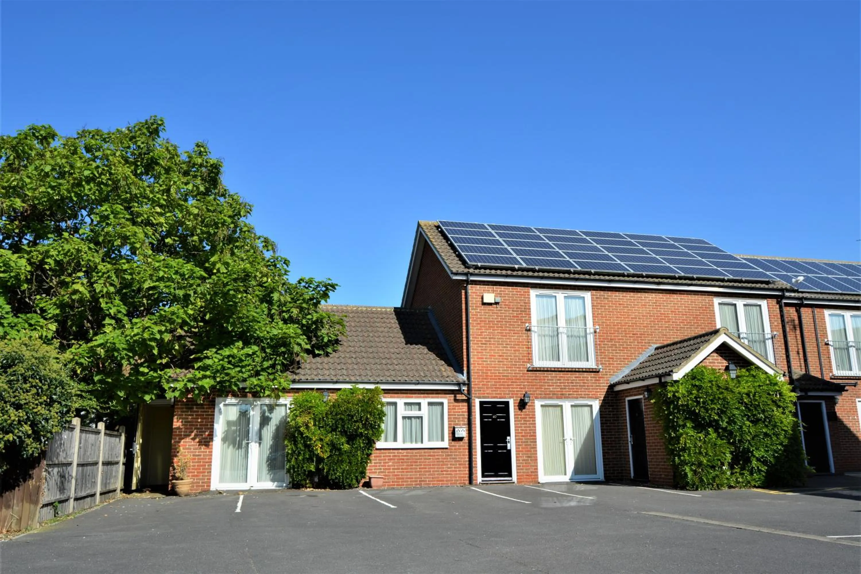 Property building in Oliver Cromwell Hotel